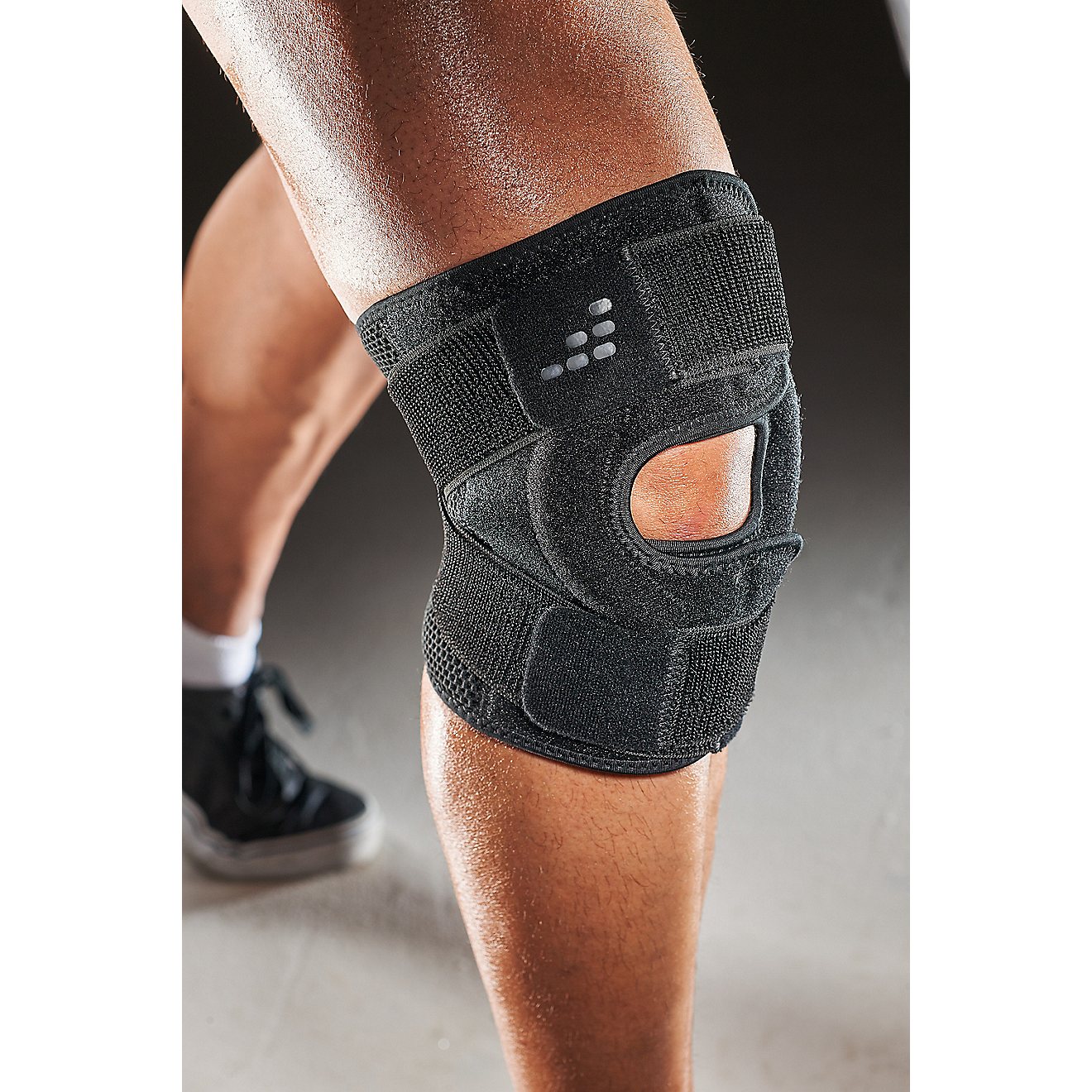 BCG Adjustable Knee Brace                                                                                                        - view number 2