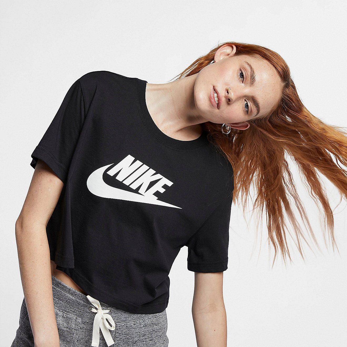 Nike Women's Sportswear Essential Cropped T-shirt                                                                                - view number 3