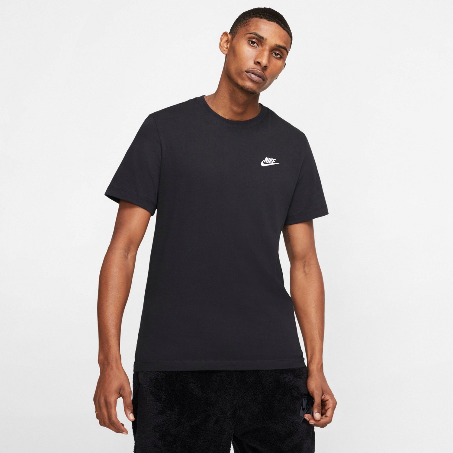 Nike Men’s Sportswear Club Graphic T-shirt                                                                                     - view number 1 selected