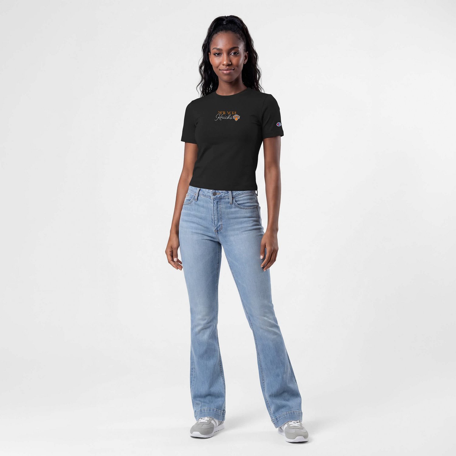 Champion New York Knicks Soft Touch Fitted Cropped T-Shirt - view number 3