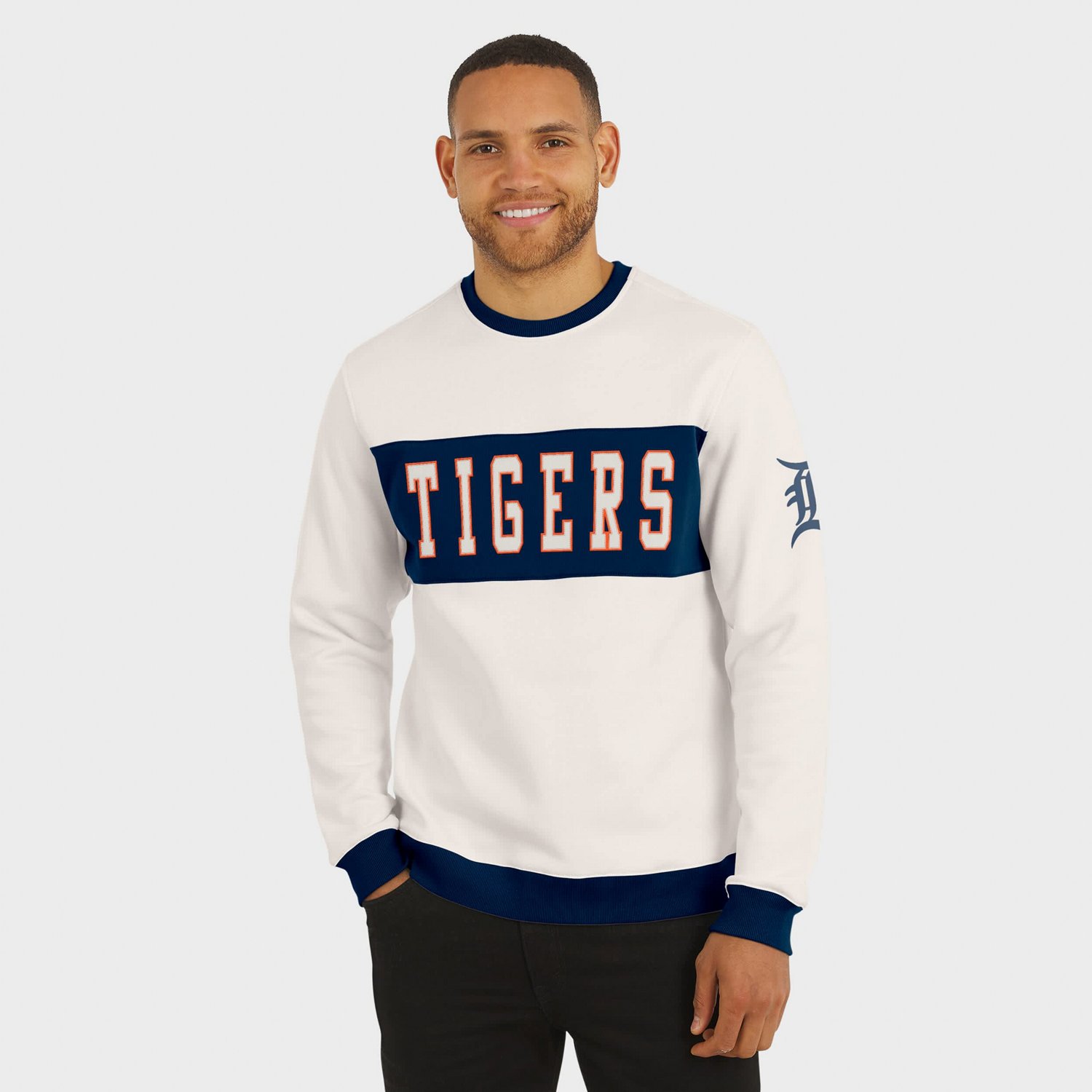 Darius Rucker Collection by Fanatics Detroit Tigers Colorblock Crewneck Sweatshirt - view number 4