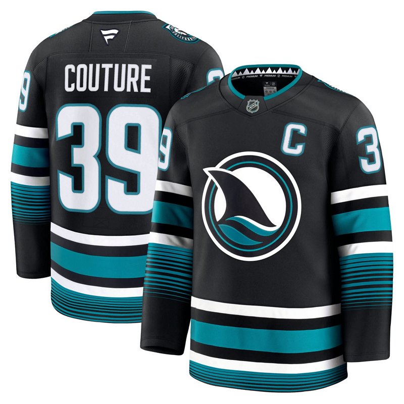 Fanatics Logan Cout… - image