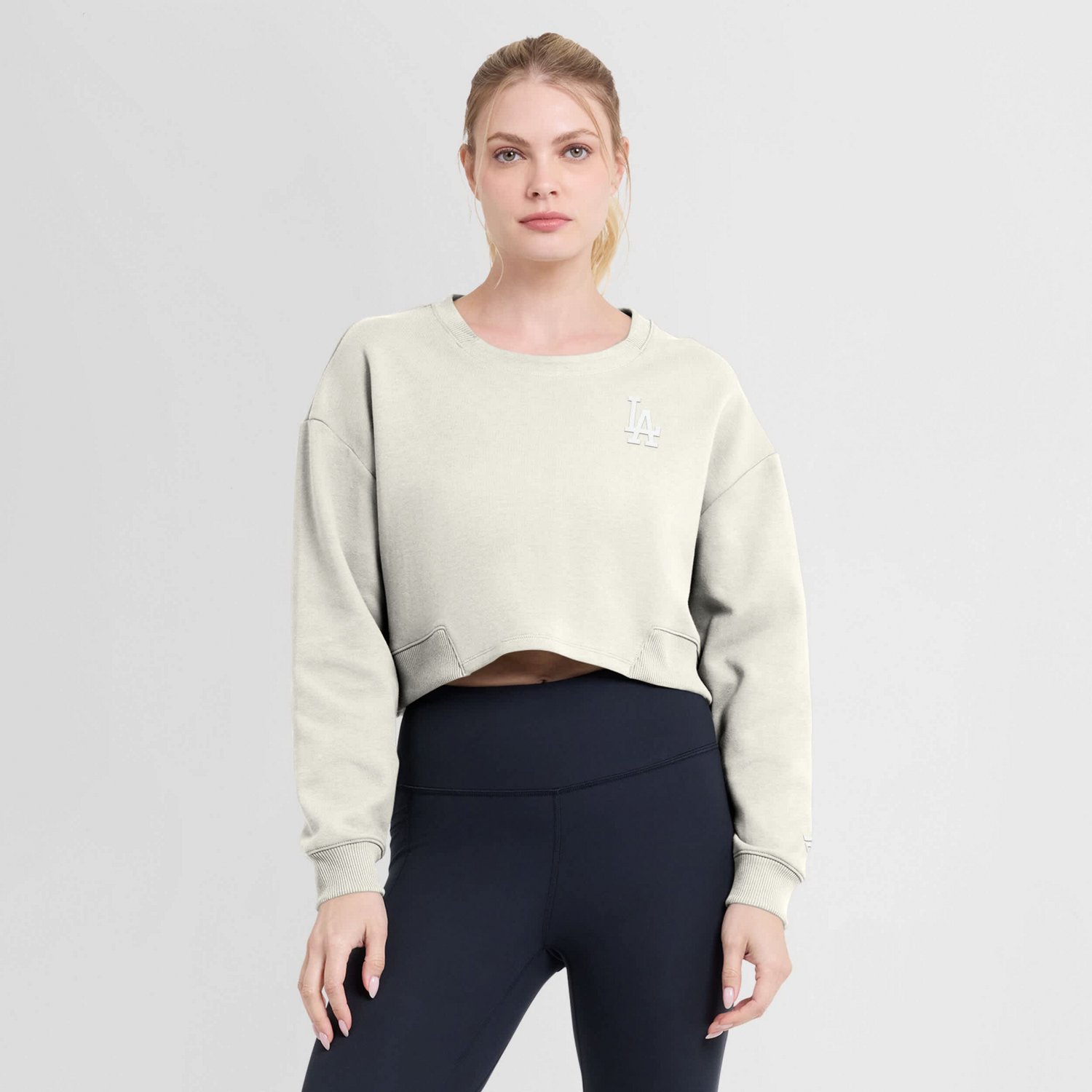 Fanatics Los Angeles Dodgers Relax Studio Cropped Pullover Sweatshirt - view number 4