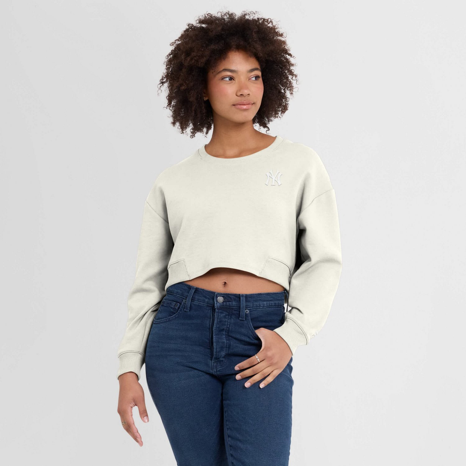 Fanatics New York Yankees Studio Cropped Pullover Sweatshirt - view number 4