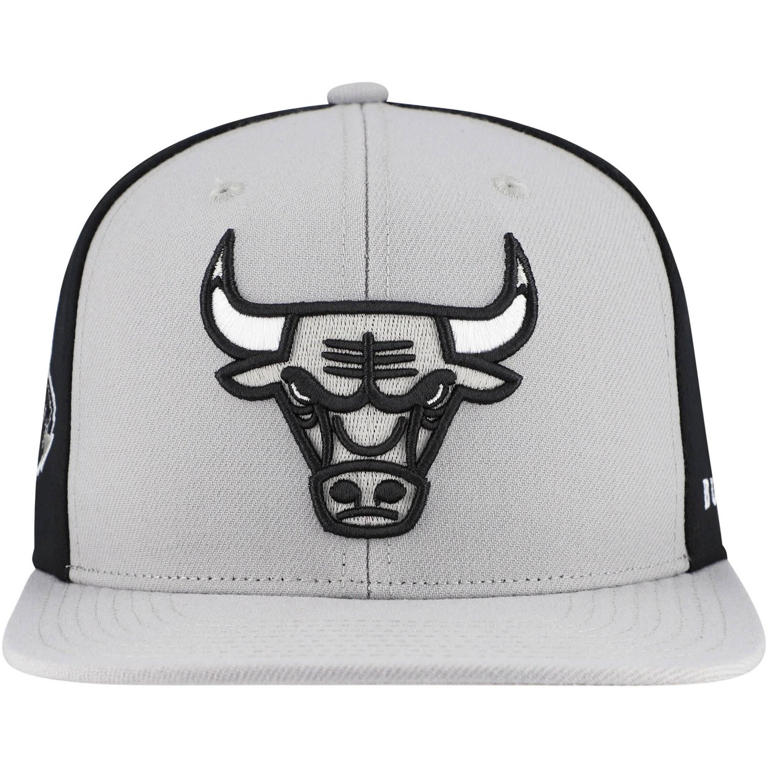 Mitchell  Ness Chicago Bulls Core Snapback Hat                                                                                   - view number 2