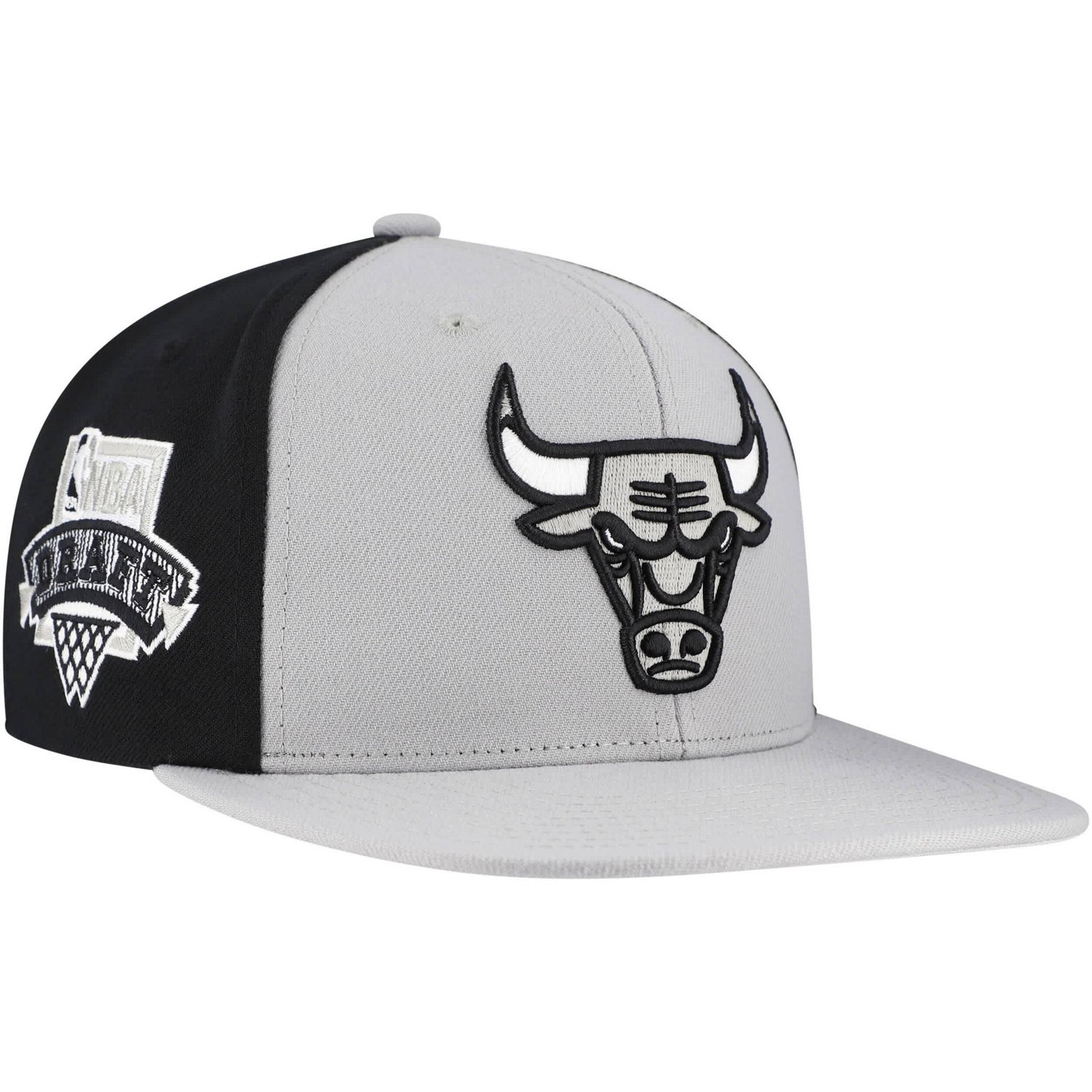 Mitchell  Ness Chicago Bulls Core Snapback Hat                                                                                   - view number 1