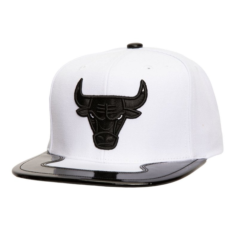 Mitchell & Ness Men's White Chicago Bulls Day 11 Snapback Hat - White