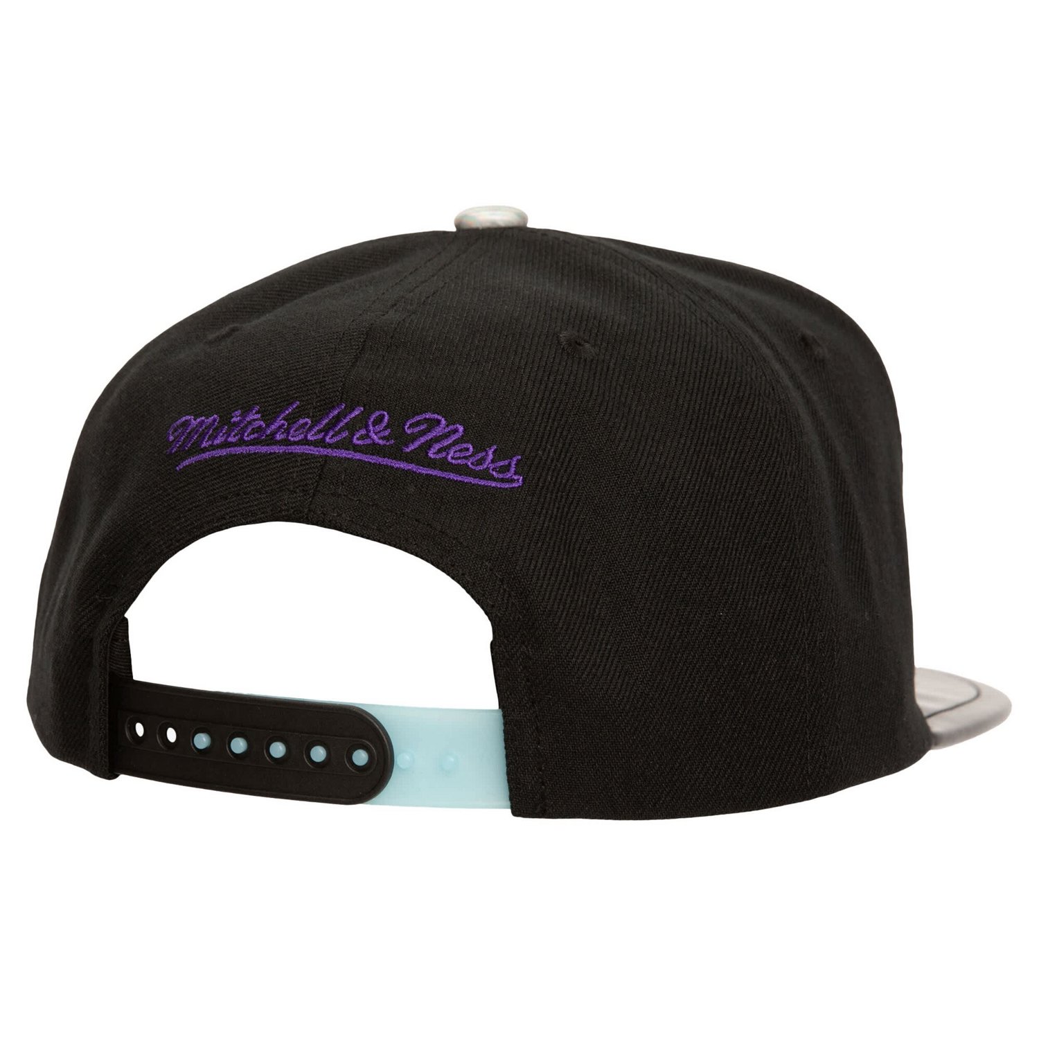 Mitchell  Ness Chicago Bulls Day 11 Snapback Hat - view number 2