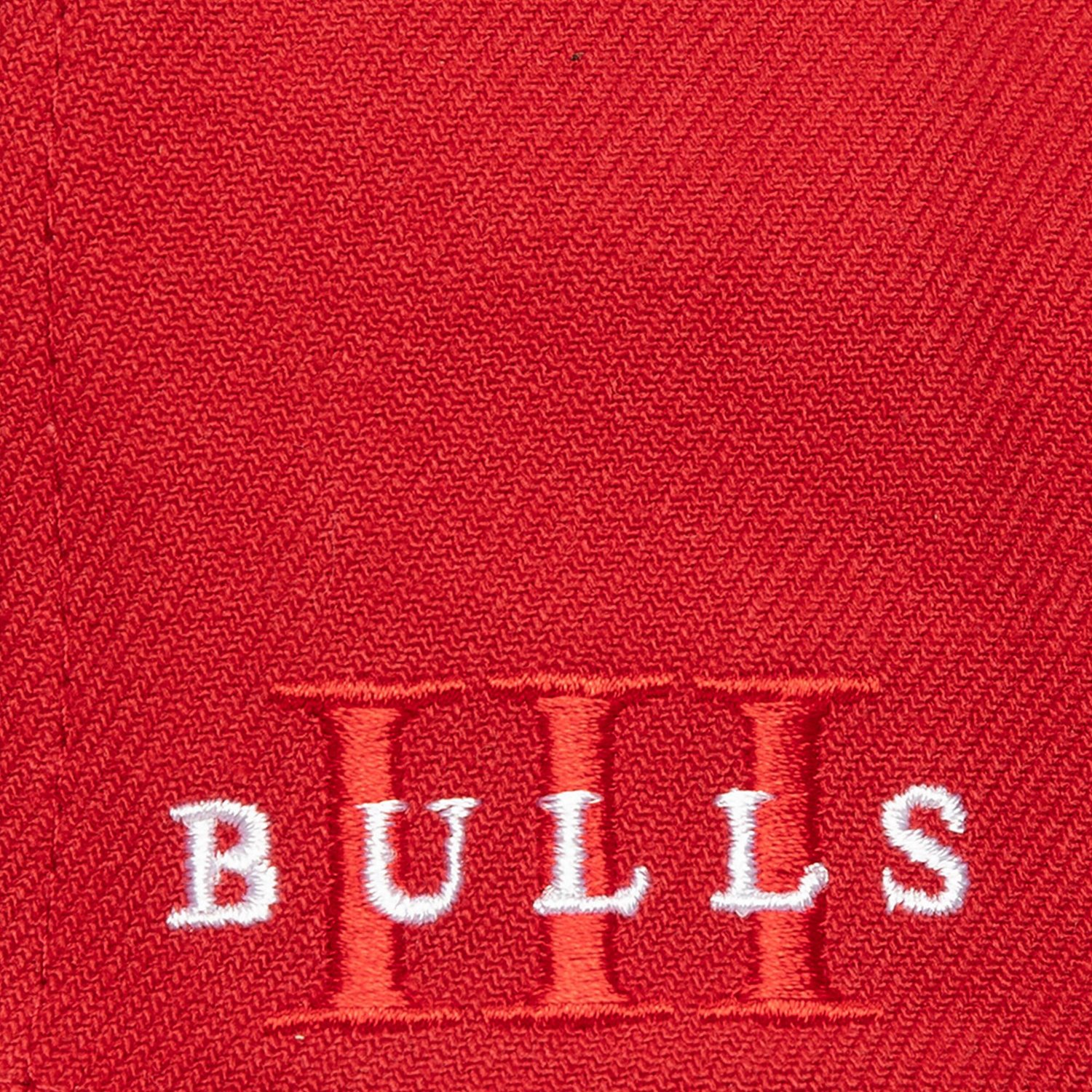 Mitchell  Ness /Gray Chicago Bulls Core III Snapback Hat - view number 4