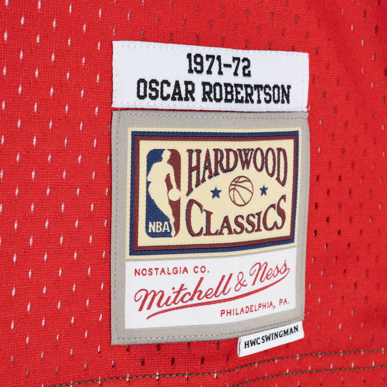 Mitchell  Ness Oscar Robertson /Red Milwaukee Bucks Hardwood Classics 1971/72 Split Swingman Jersey                              - view number 4
