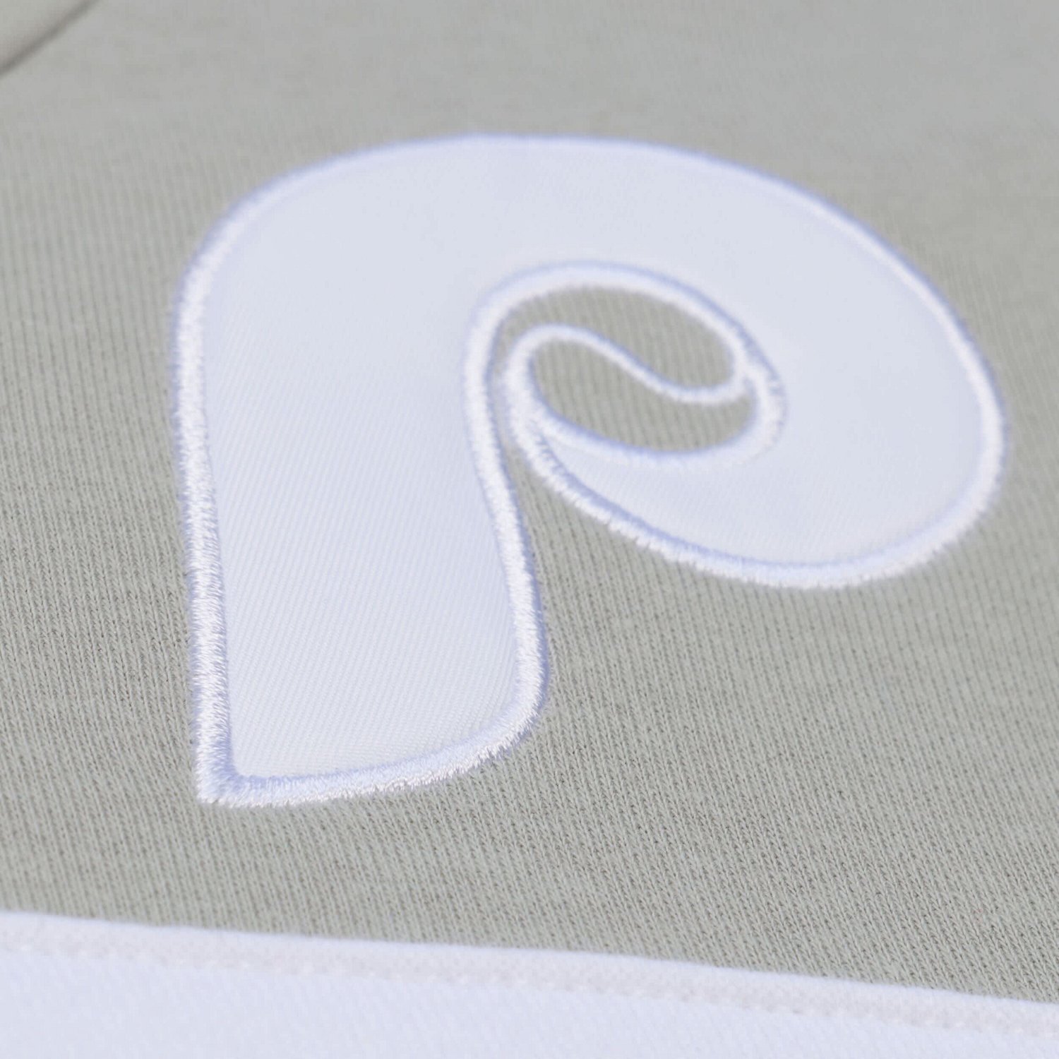 Mitchell  Ness Philadelphia Phillies Cooperstown Collection Thunderstorm Head Coach Hoodie - view number 3