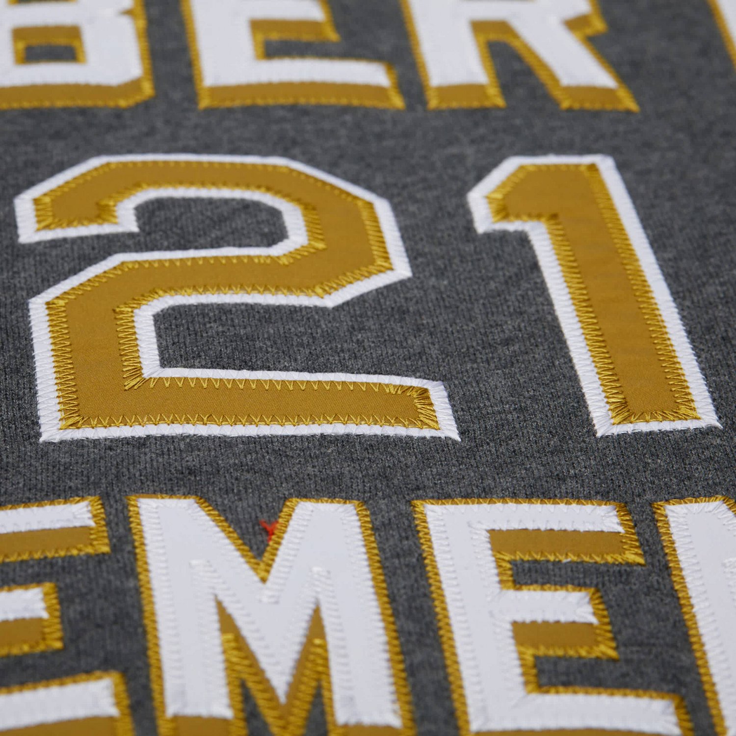 Mitchell  Ness Roberto Clemente Pittsburgh Pirates Legends Collection Vintage Logo Name  Number Fleece Pullover Sweatshirt - view number 4