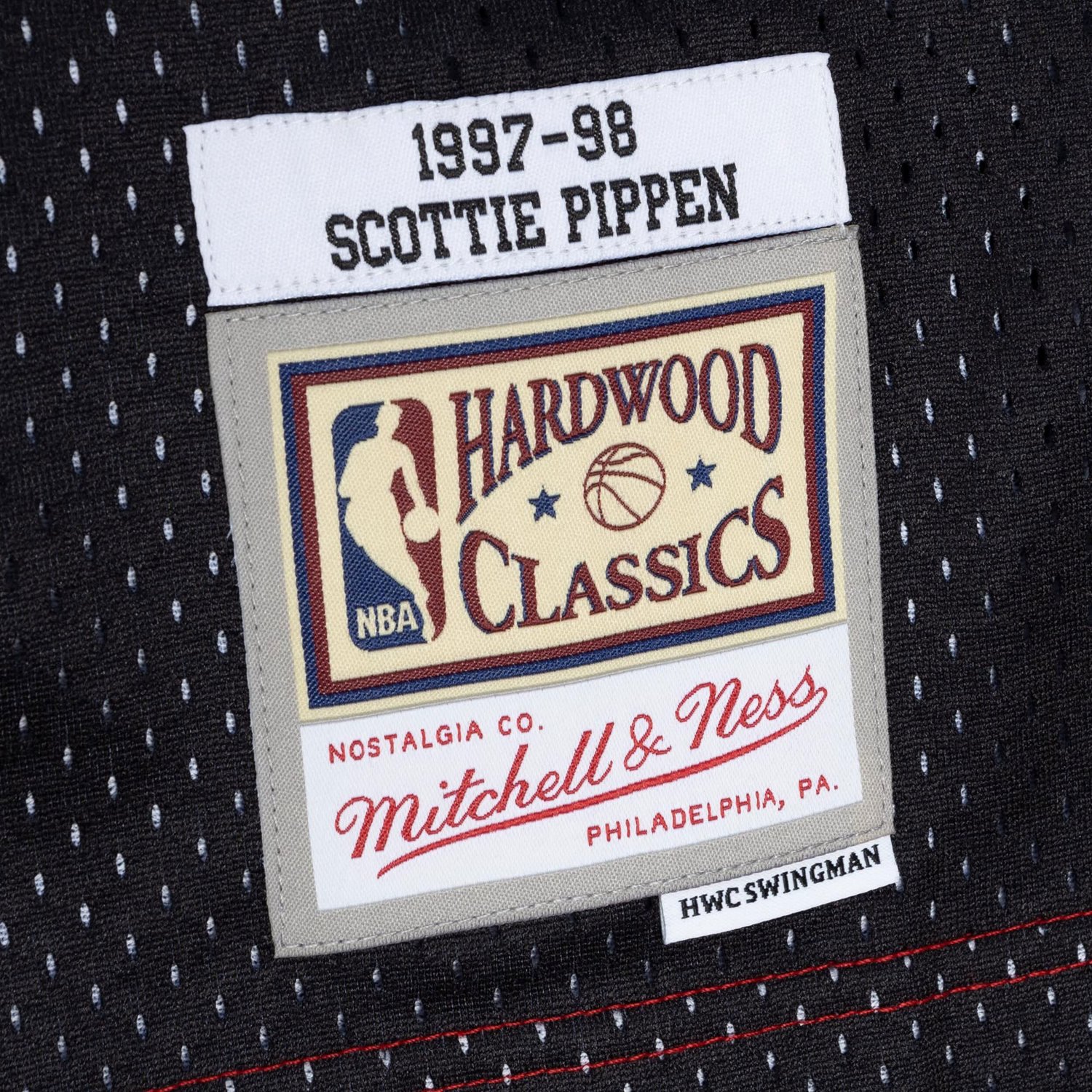 Mitchell  Ness Scottie Pippen /Black Chicago Bulls Hardwood Classics 1997/98 Split Swingman Jersey                               - view number 4