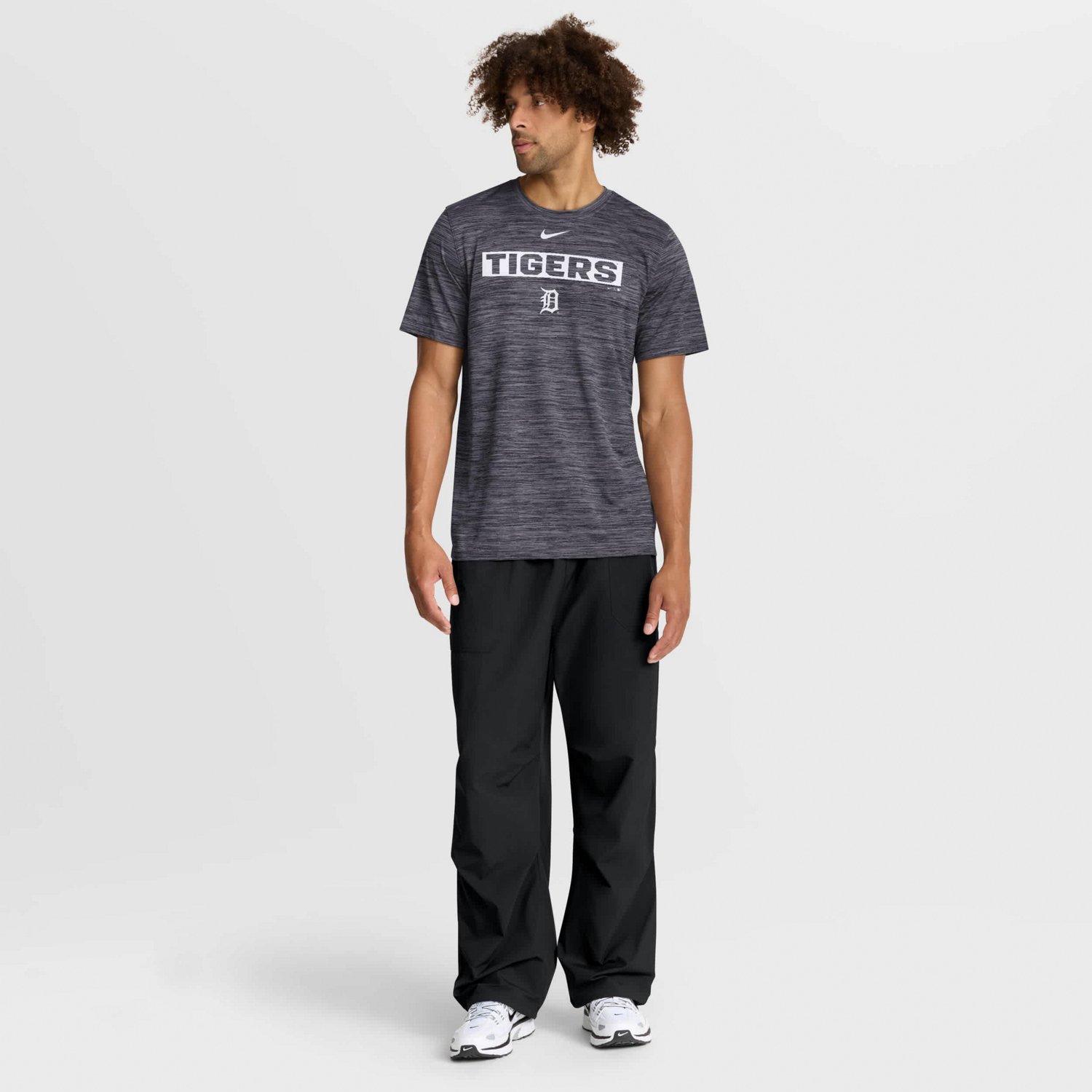 Nike Detroit Tigers Velocity Dri-FIT T-Shirt - view number 3