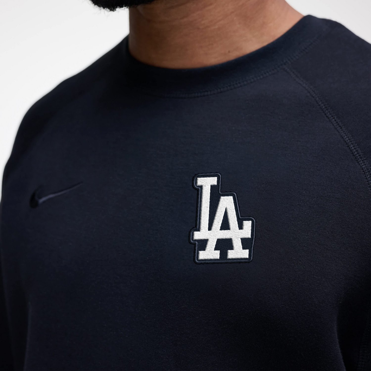 Nike Los Angeles Dodgers Tech Fleece Raglan Sweatshirt