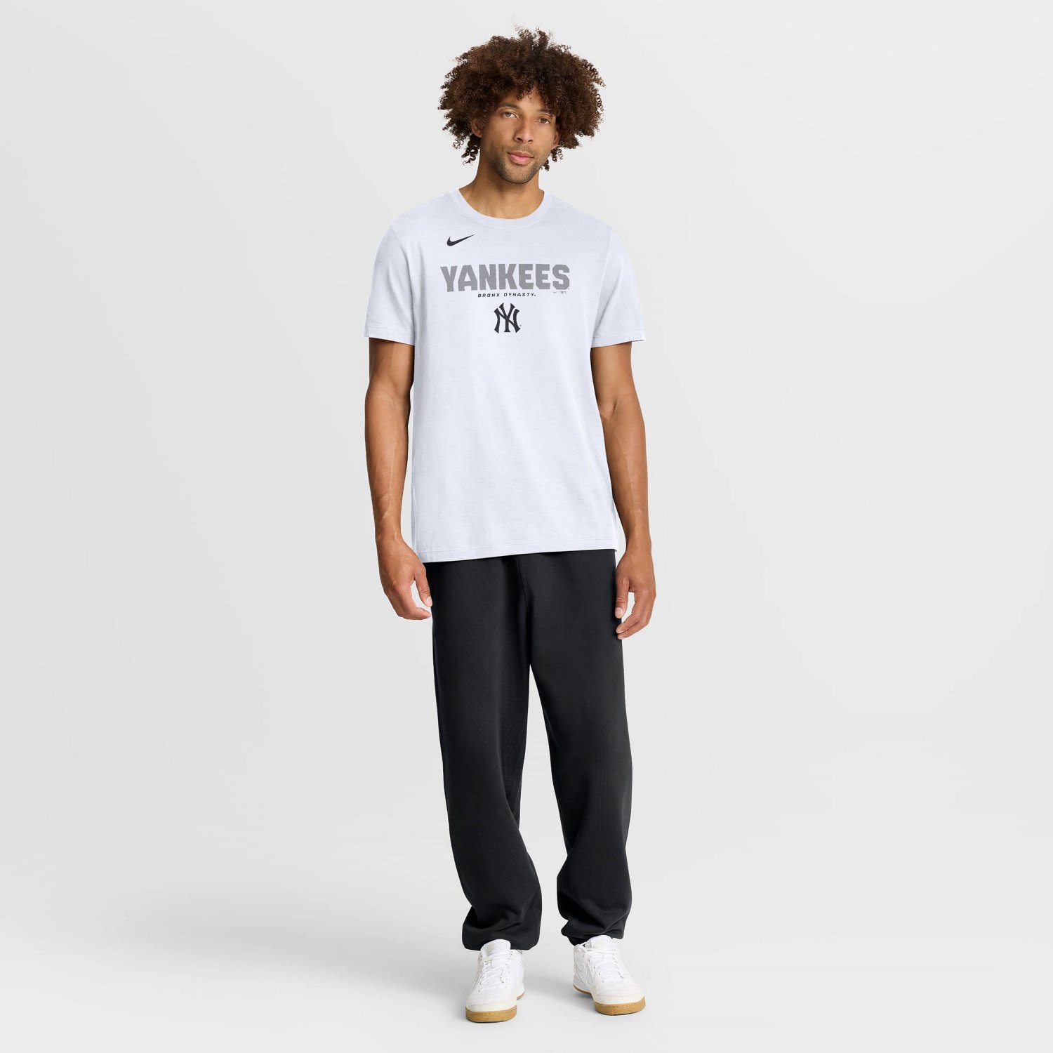 Nike New York Yankees Bold Team Name T-Shirt - view number 3