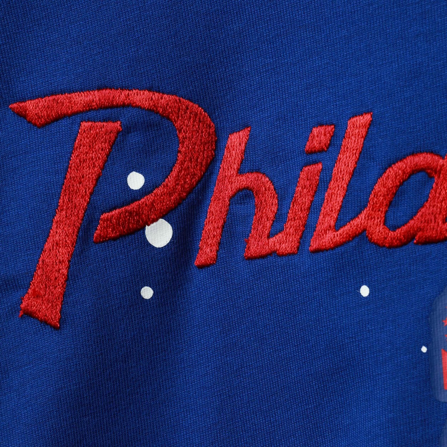 Nike Philadelphia 76ers Courtside Splatter Cropped T-Shirt                                                                       - view number 3