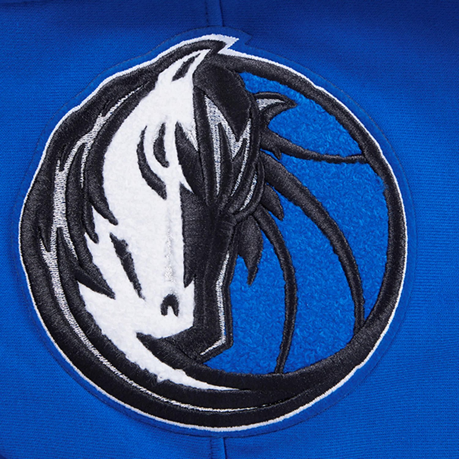 Pro Standard Dallas Mavericks Area Code Pullover Hoodie - view number 4