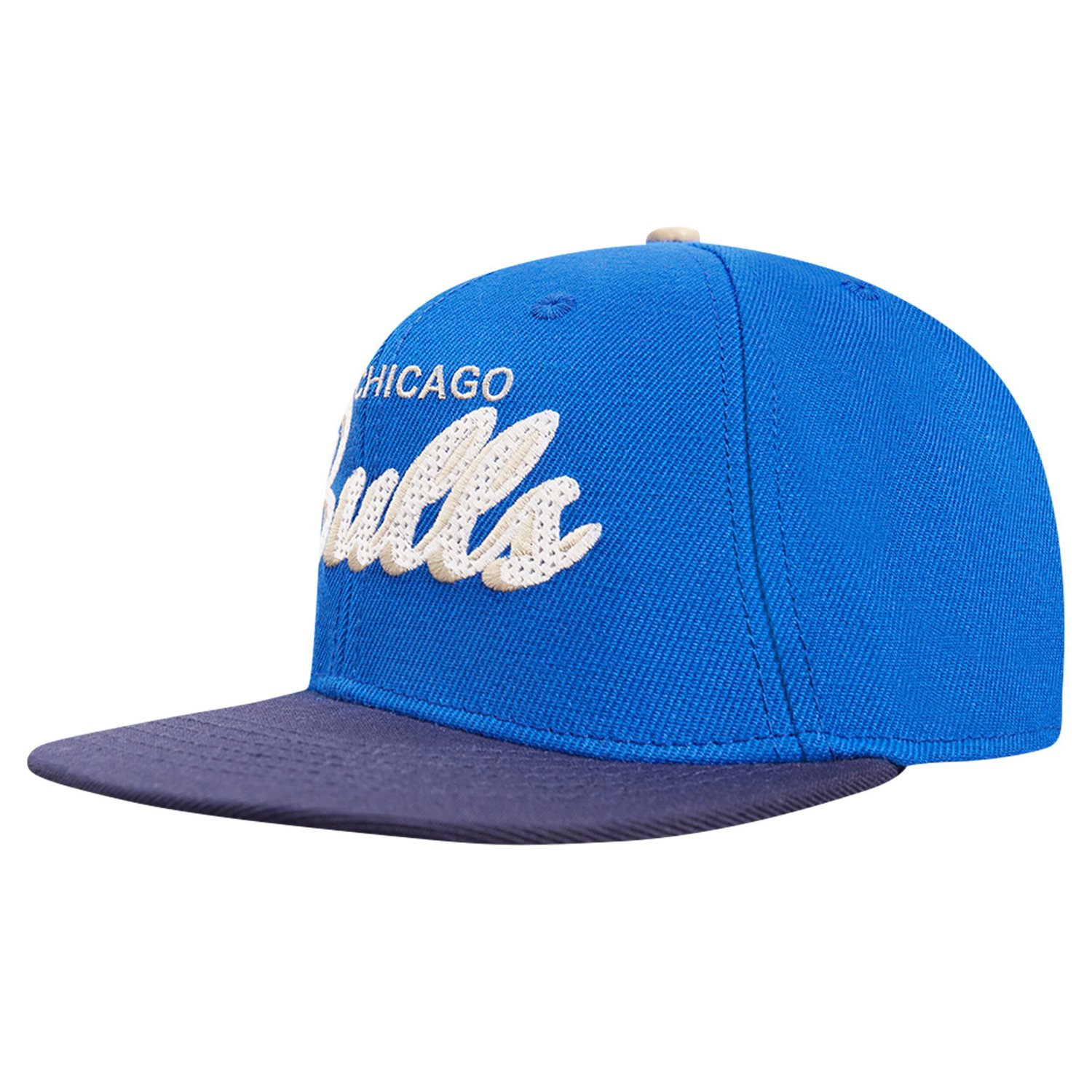 Pro Standard Navy Chicago Bulls Legacy Snapback Hat - view number 3