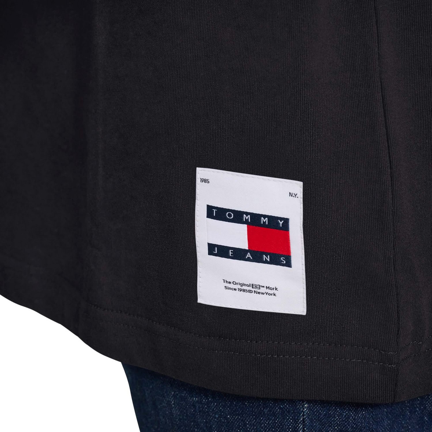 Tommy Jeans San Antonio Spurs Noah Swish T-Shirt - view number 3