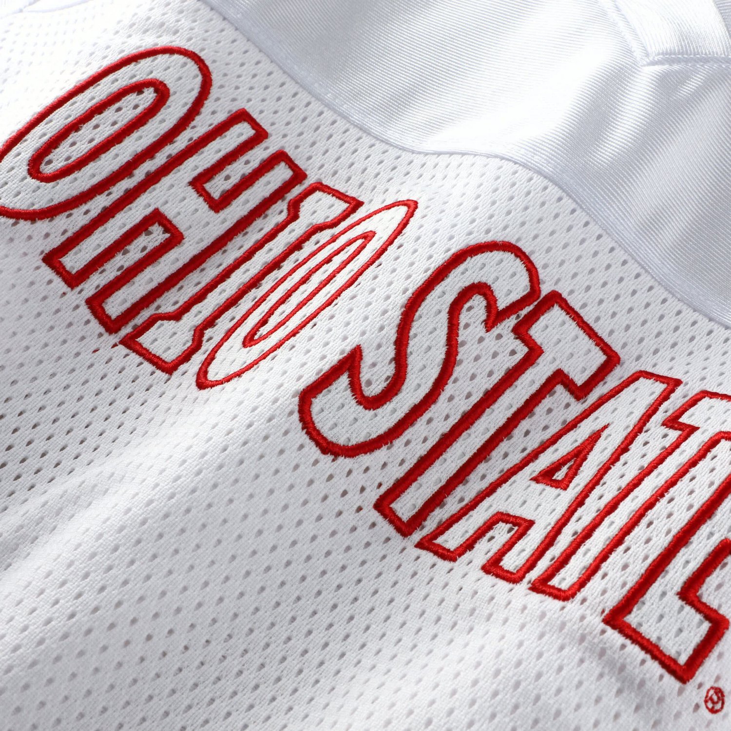 ZooZatz Ohio State Buckeyes Mesh Cropped V-Neck T-Shirt - view number 4