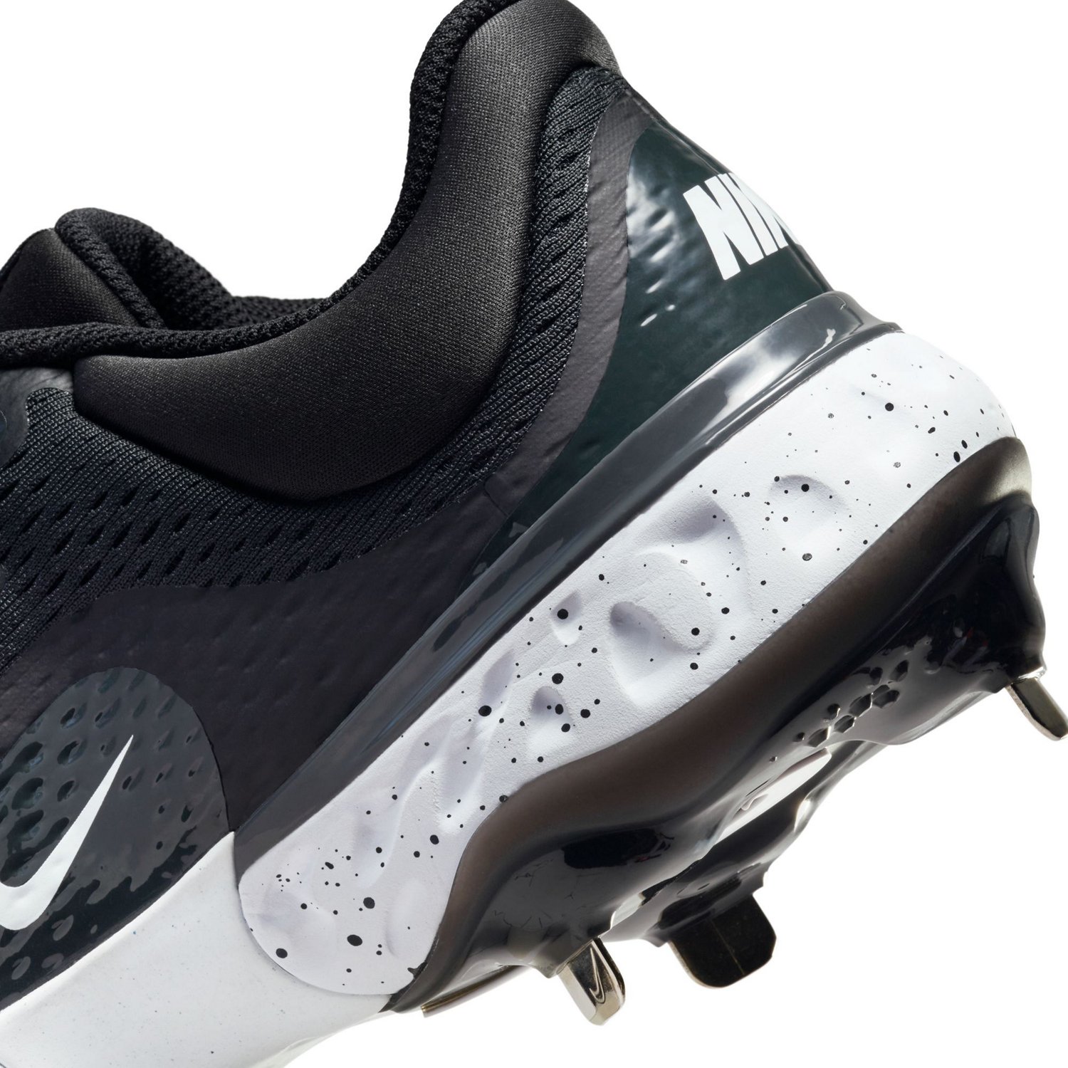 Nike Men's Alpha Huarache Elite Low Metal Baseball Cleats - view number 8