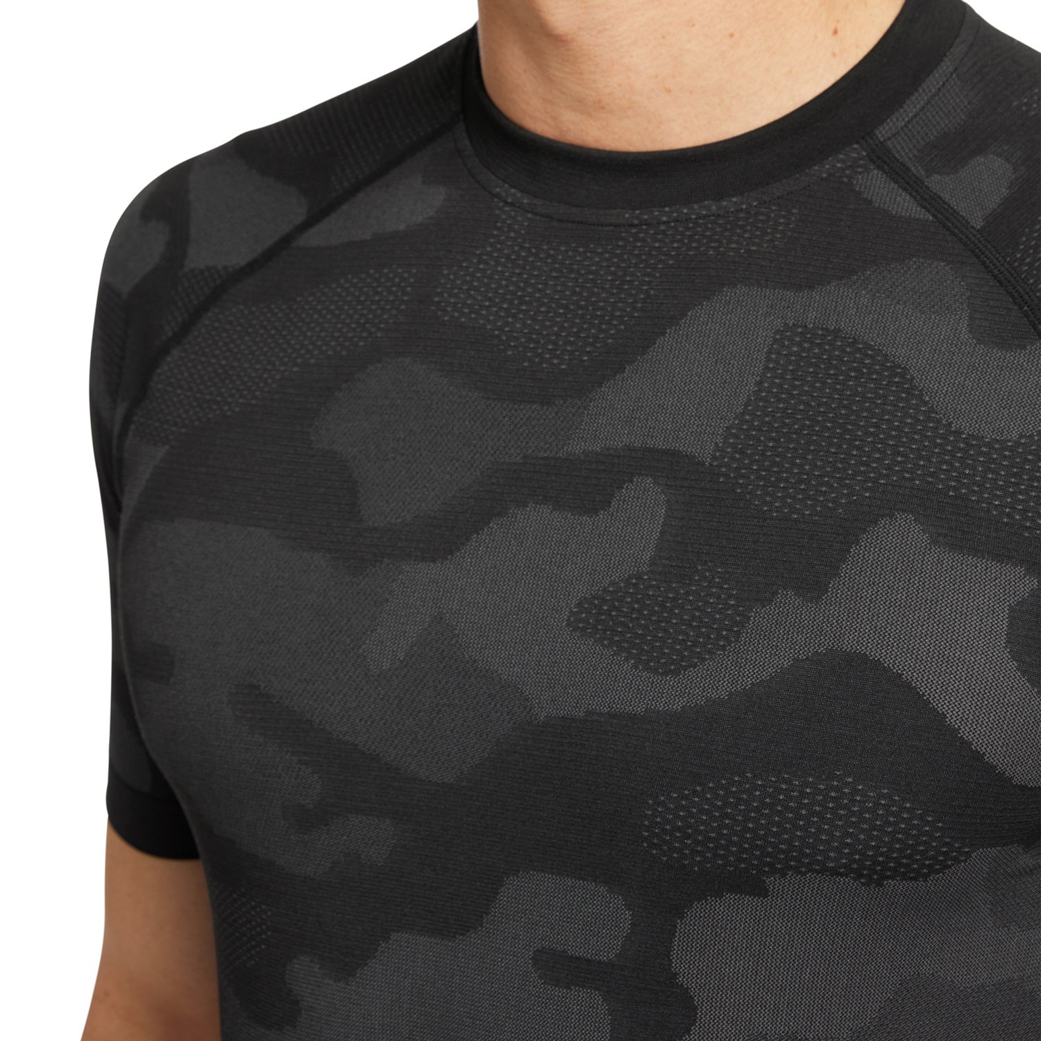 Wolverine Men's Camo Mesh Crewneck Undershirt - view number 3