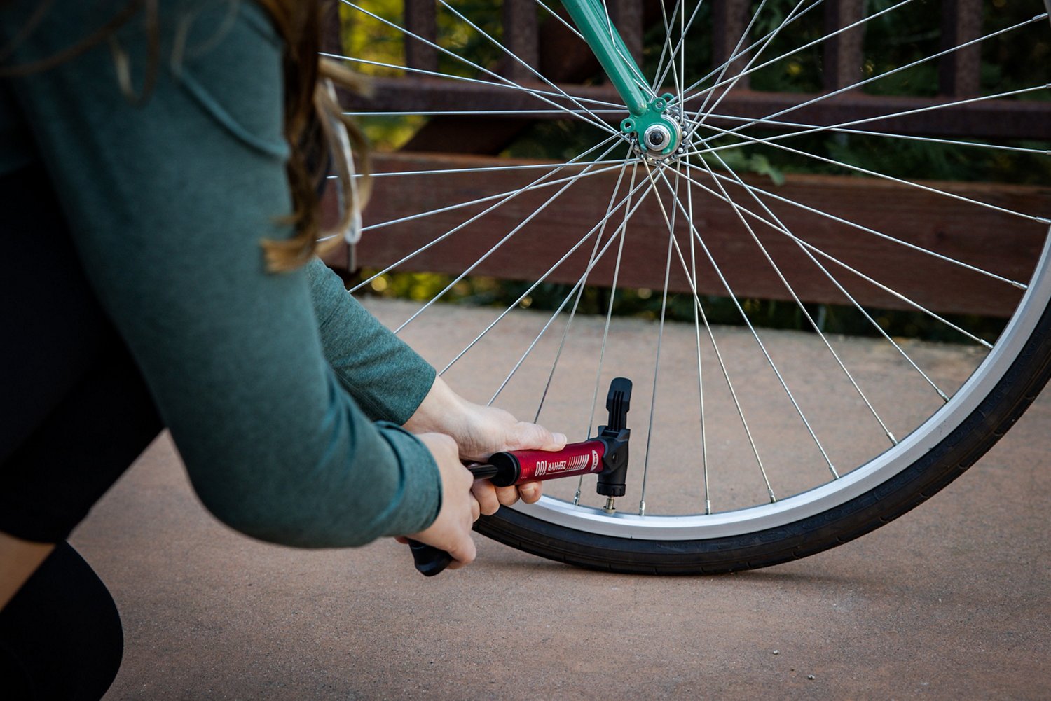 Bell Zephyr 100 Bicycle Frame Pump - view number 5