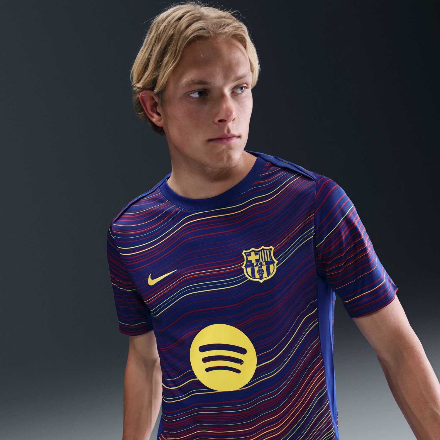 Nike Barcelona Home 2025 26 Academy Pro Pre-Match Top - view number 3