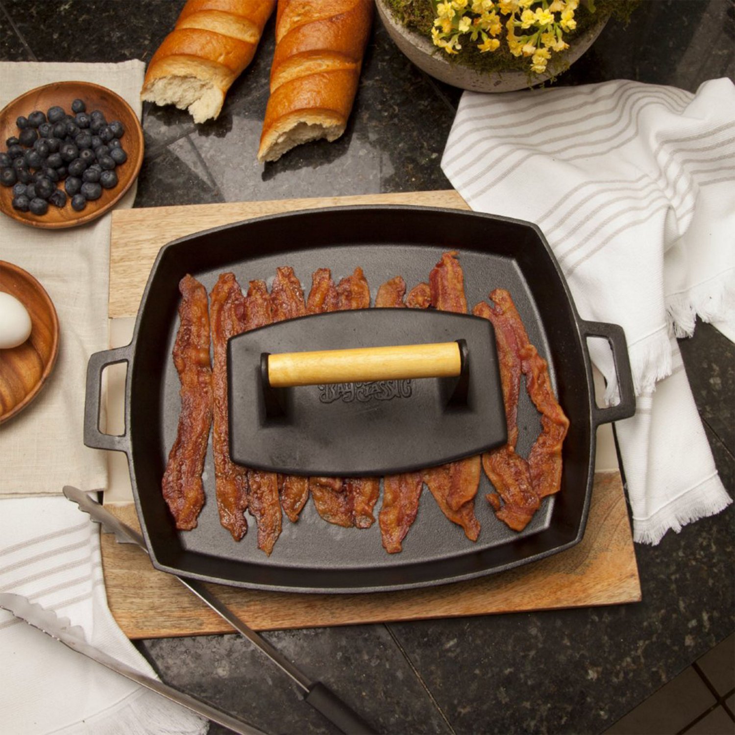 Bayou Classic Bacon Press & Shallow Pan Set                                                                                      - view number 4