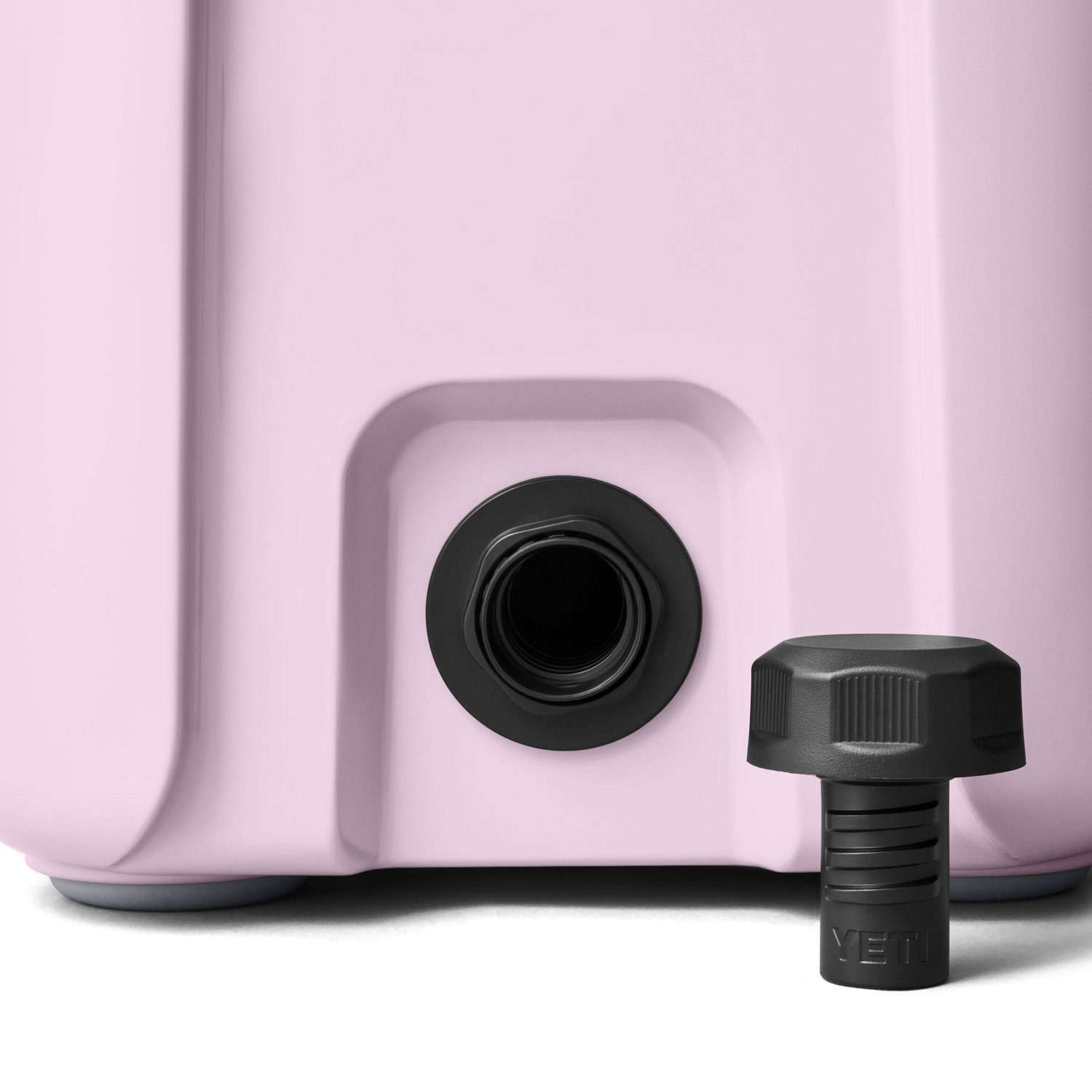 YETI Roadie 15 Hard Cooler                                                                                                       - view number 3