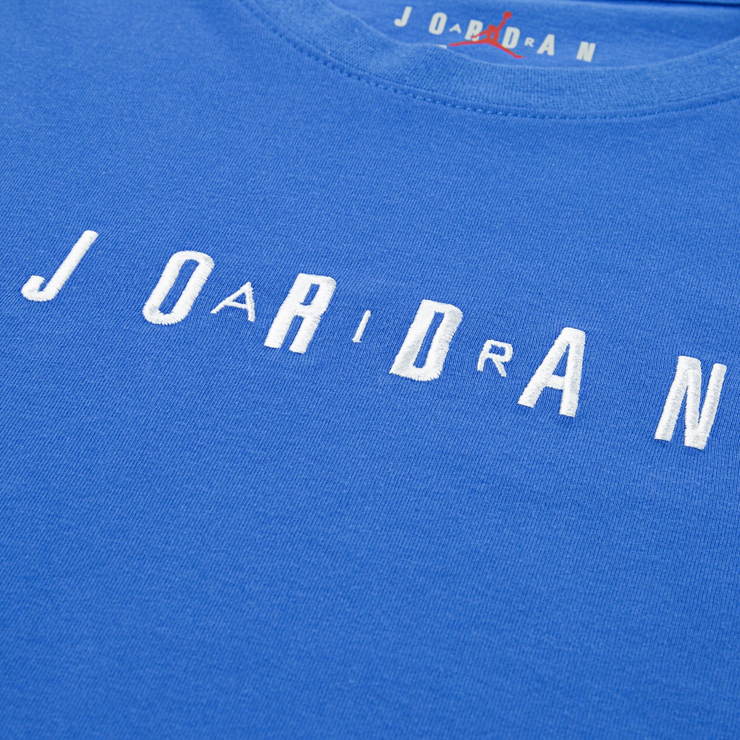 Jordan Boys' Logo Tee - view number 3