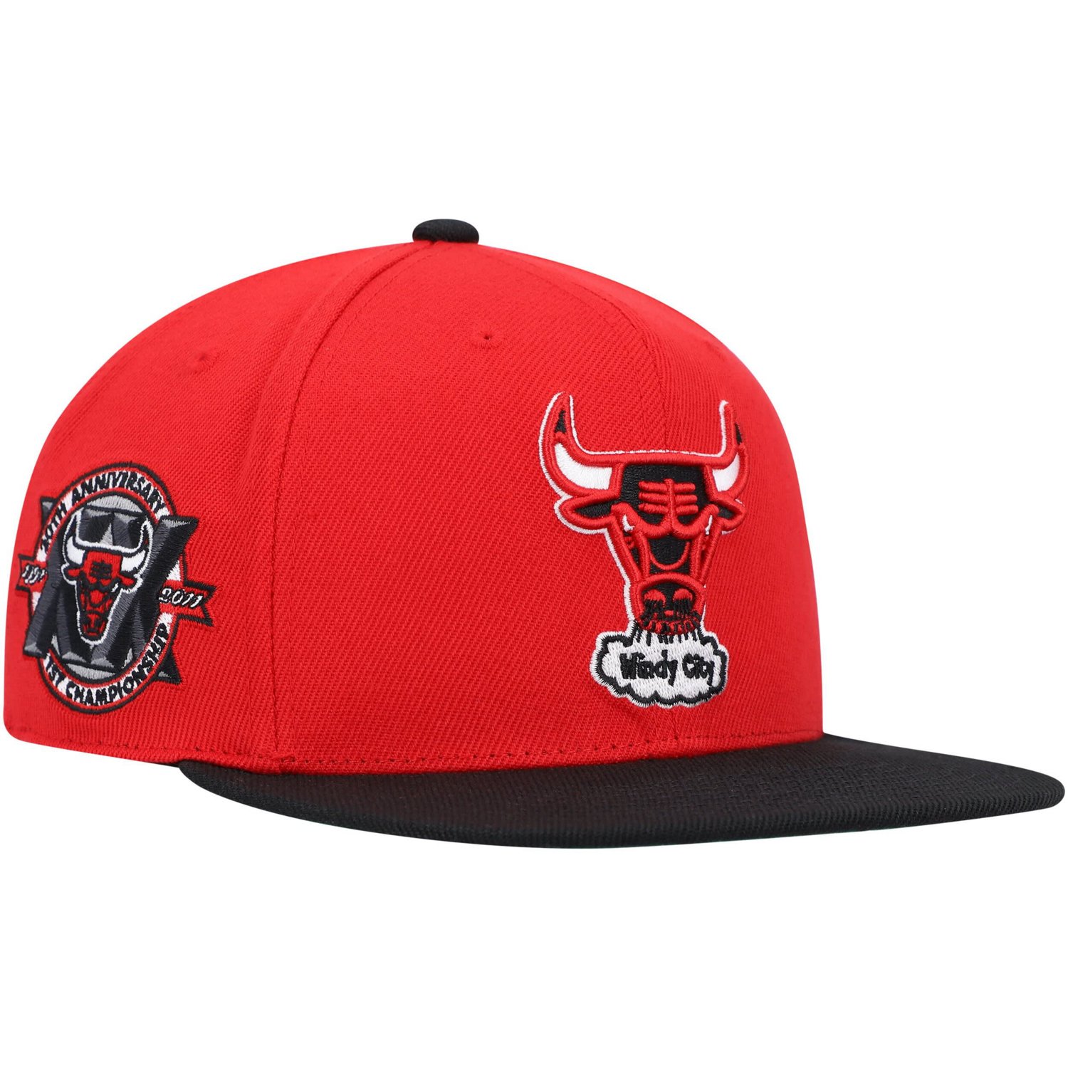 Mitchell  Ness /Black Chicago Bulls Hardwood Classics Team Side Fitted Hat