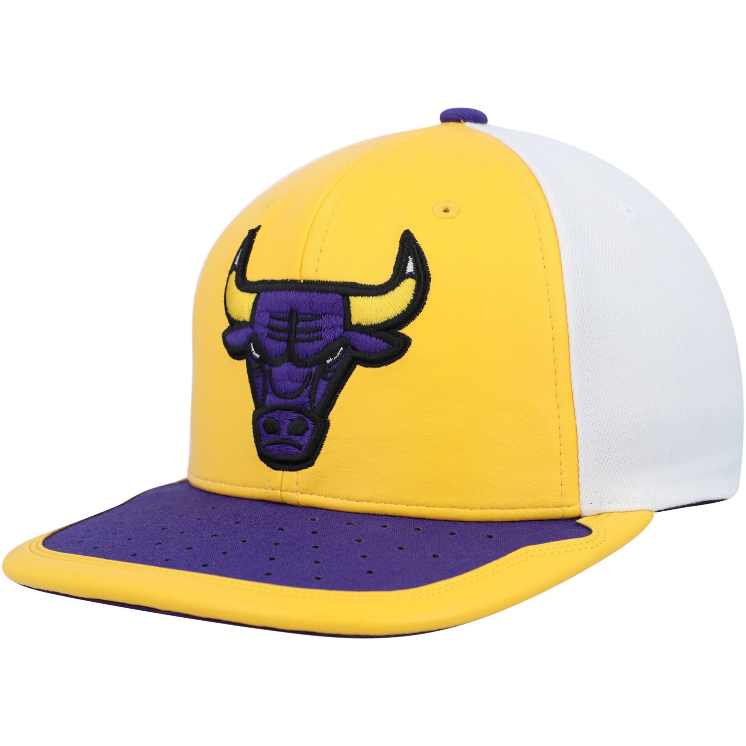 Mitchell  Ness /Purple Chicago Bulls Day One Snapback Hat - view number 1