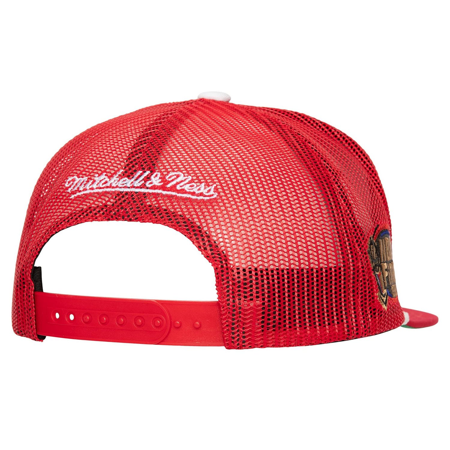 Mitchell  Ness Chicago Bulls Roper Meshback Trucker Snapback Hat - view number 2