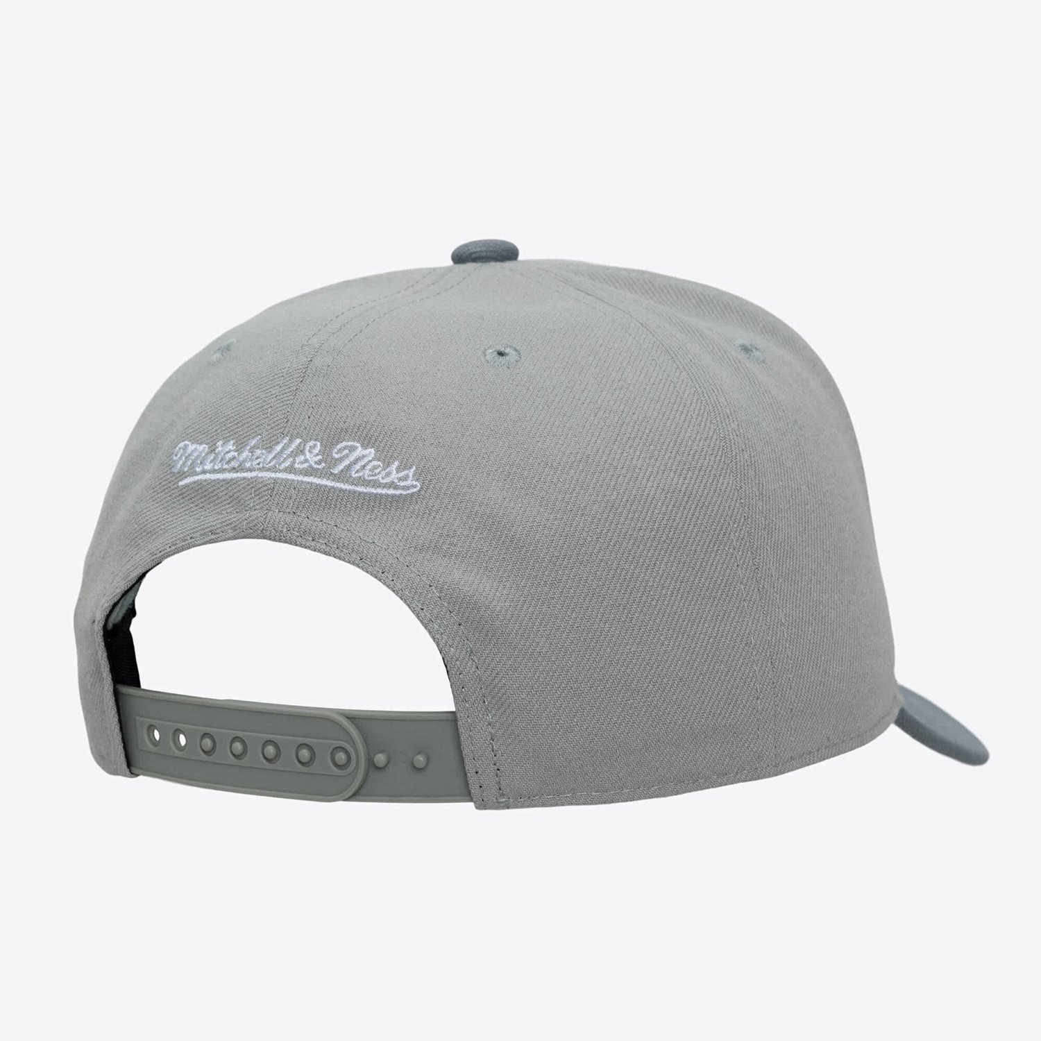 Mitchell  Ness Chicago Cubs Thunderstorm Head Coach Pro-Crown Adjustable Hat - view number 2