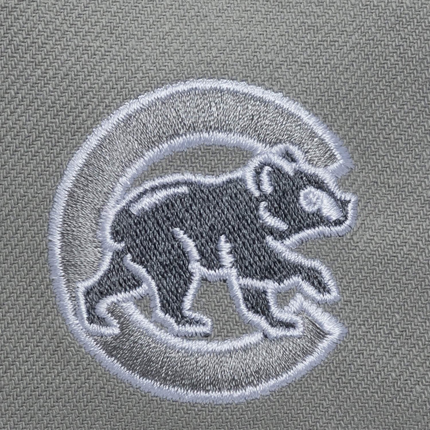 Mitchell  Ness Chicago Cubs Thunderstorm Head Coach Pro-Crown Adjustable Hat - view number 3