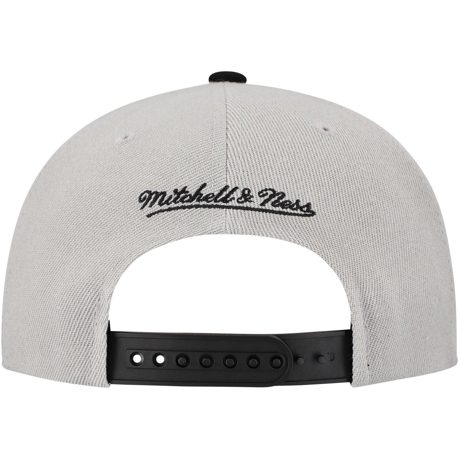 Mitchell  Ness Chicago Sox Knock Out Panel Snapback Hat