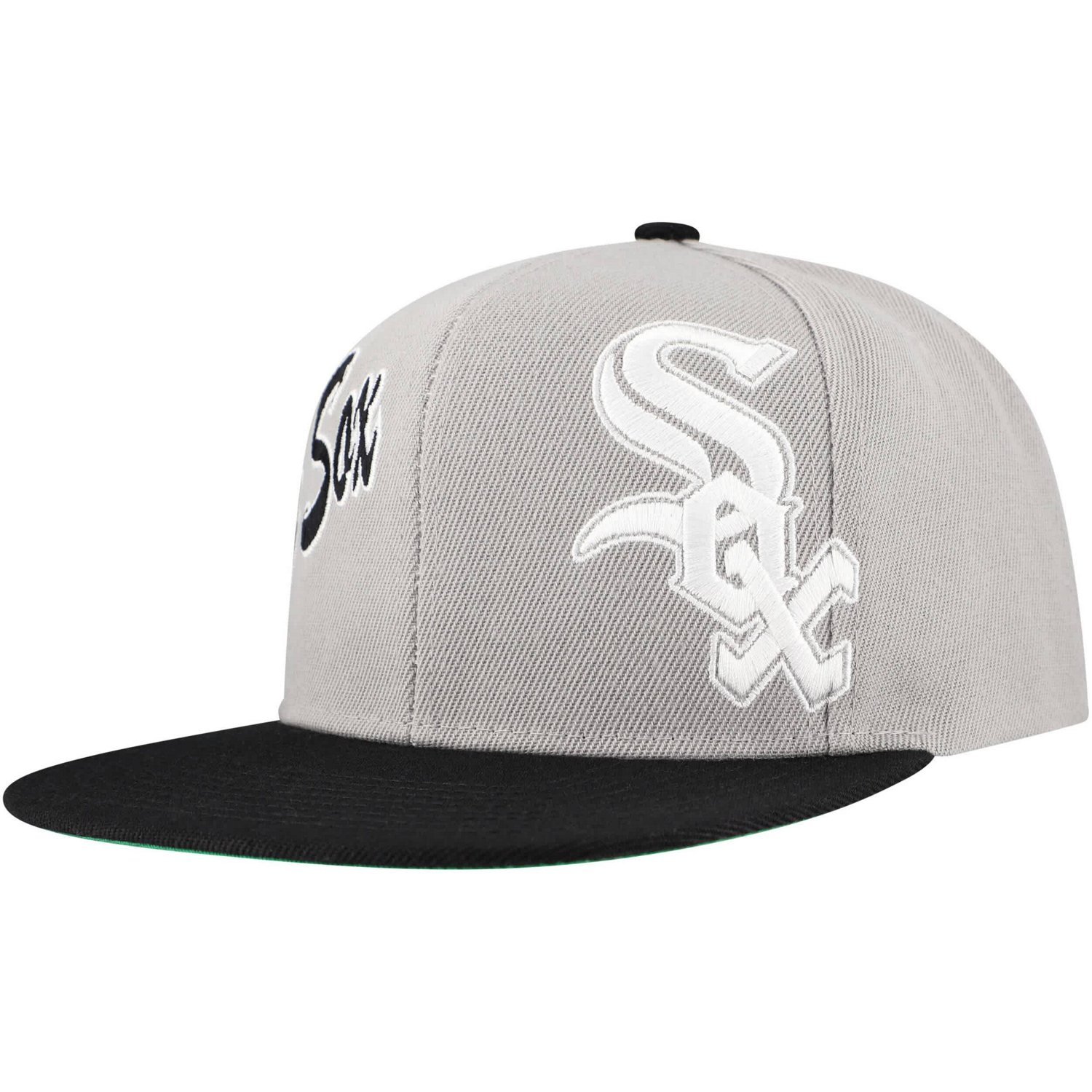 Mitchell  Ness Chicago Sox Knock Out Panel Snapback Hat