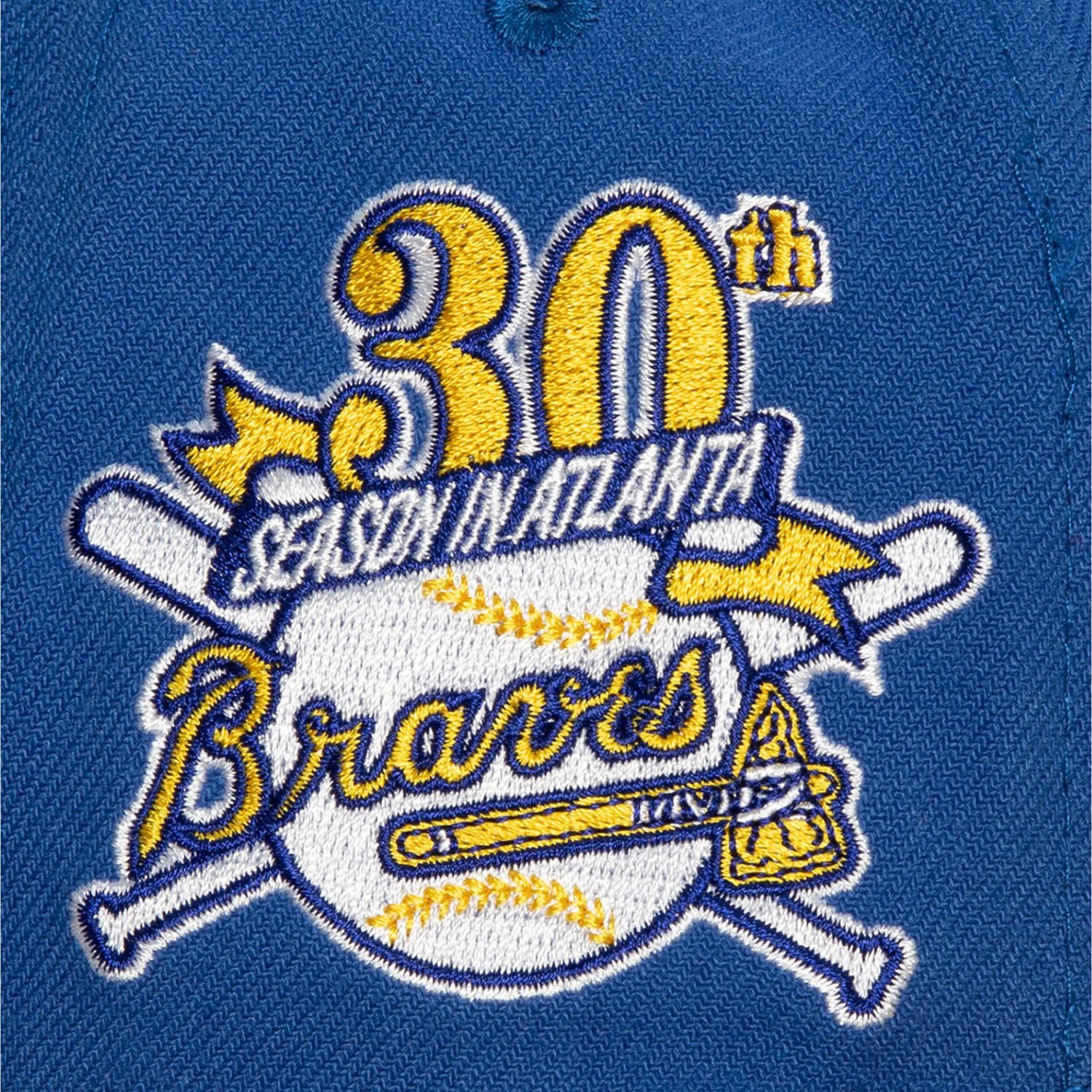 Mitchell  Ness Gold Atlanta Braves Hometown Snapback Hat