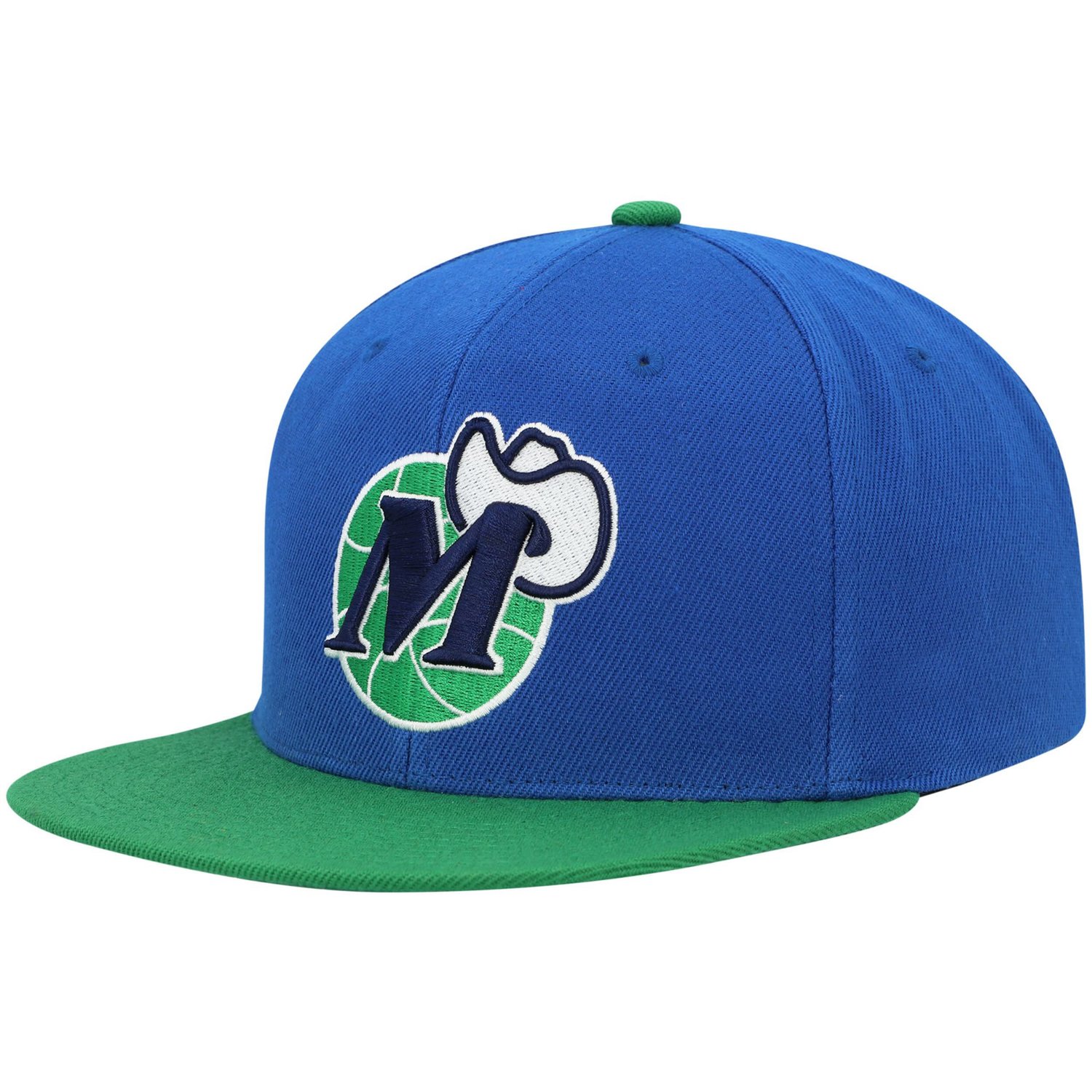 Mitchell  Ness Green Dallas Mavericks Hardwood Classics Snapback Hat