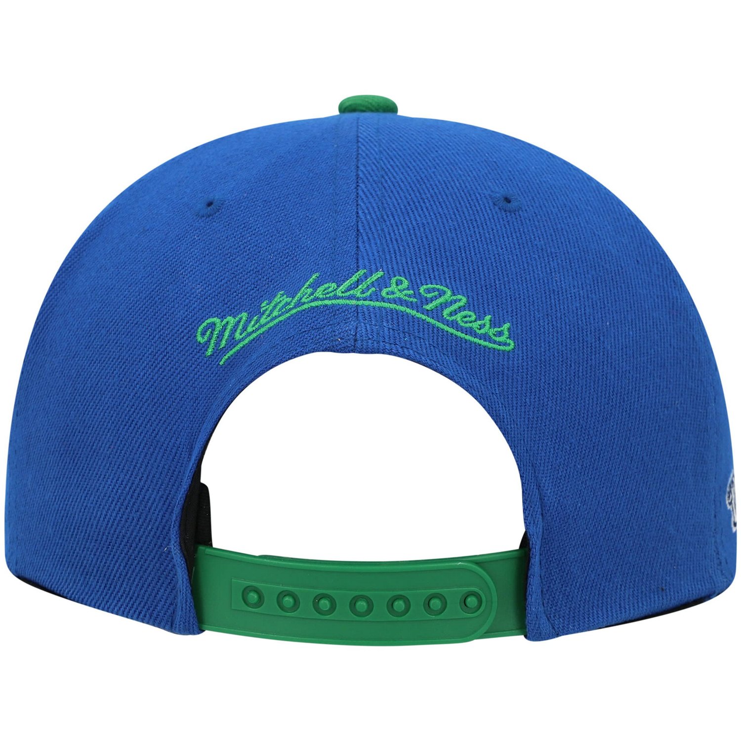 Mitchell  Ness Green Dallas Mavericks Hardwood Classics Snapback Hat - view number 4