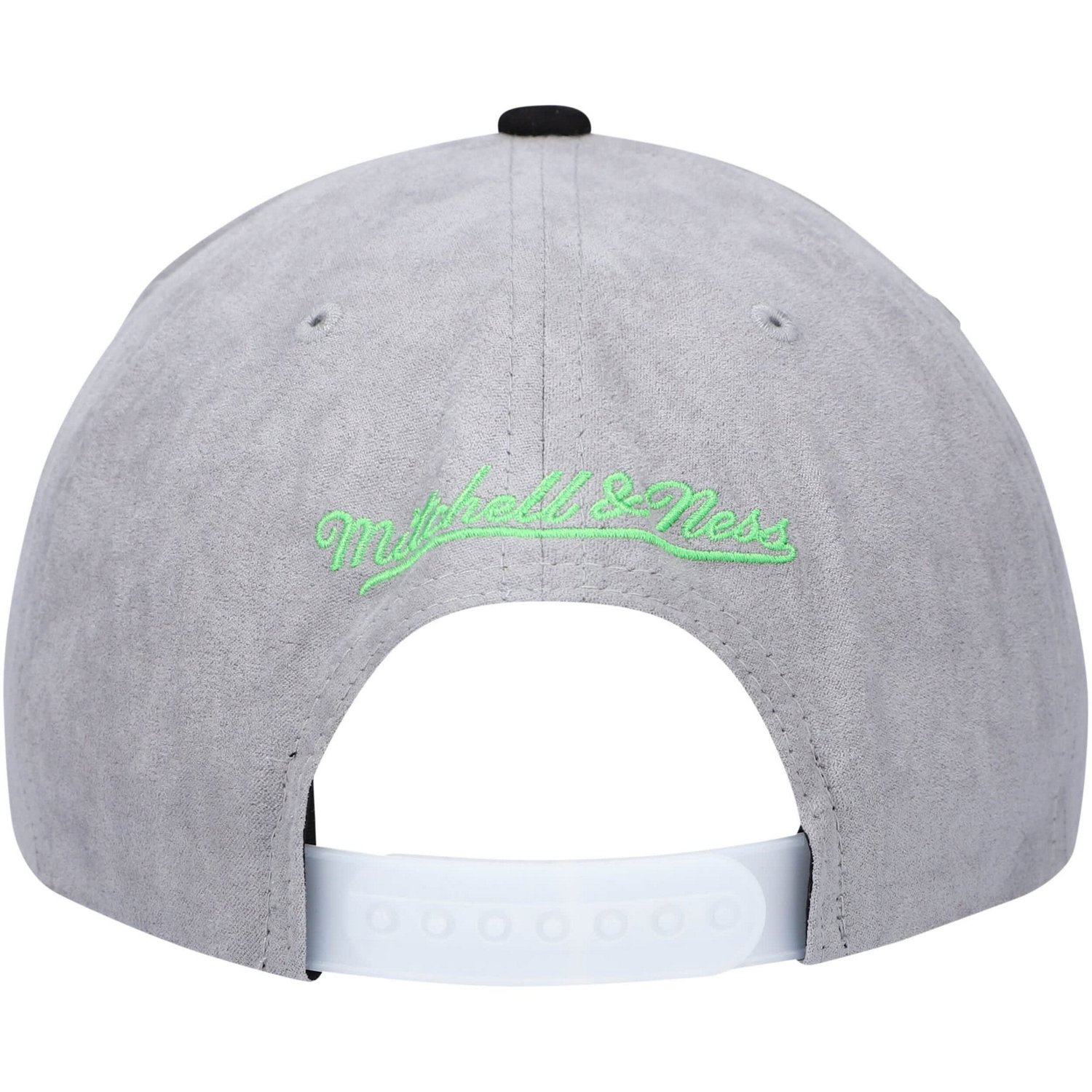 Mitchell  Ness Pink Chicago Bulls Day 5 Snapback Hat - view number 4