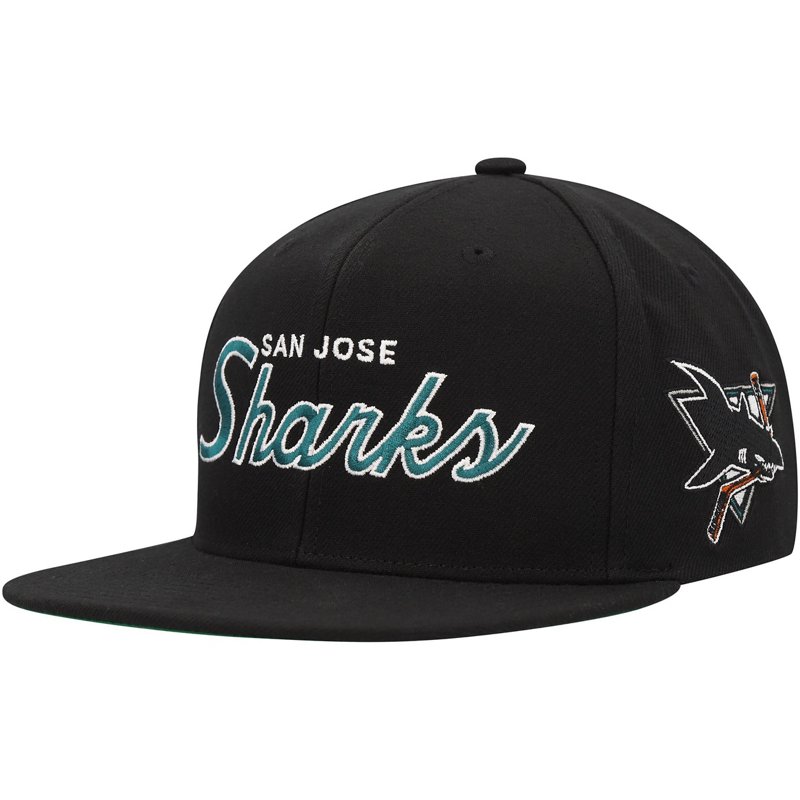 Men's Mitchell & Ness Black San Jose Sharks Core Team Script 2.0 Snapback Hat - Black