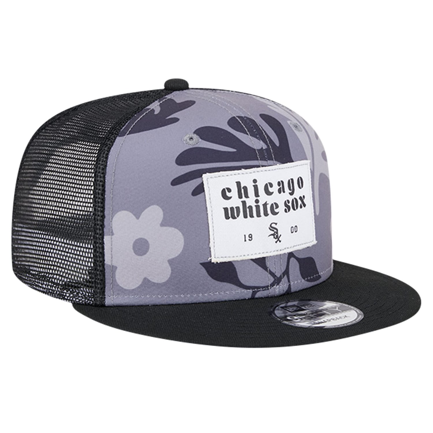 New Era Chicago White Sox Bikini Bottom Trucker 9FIFTY Snapback Hat - view number 3