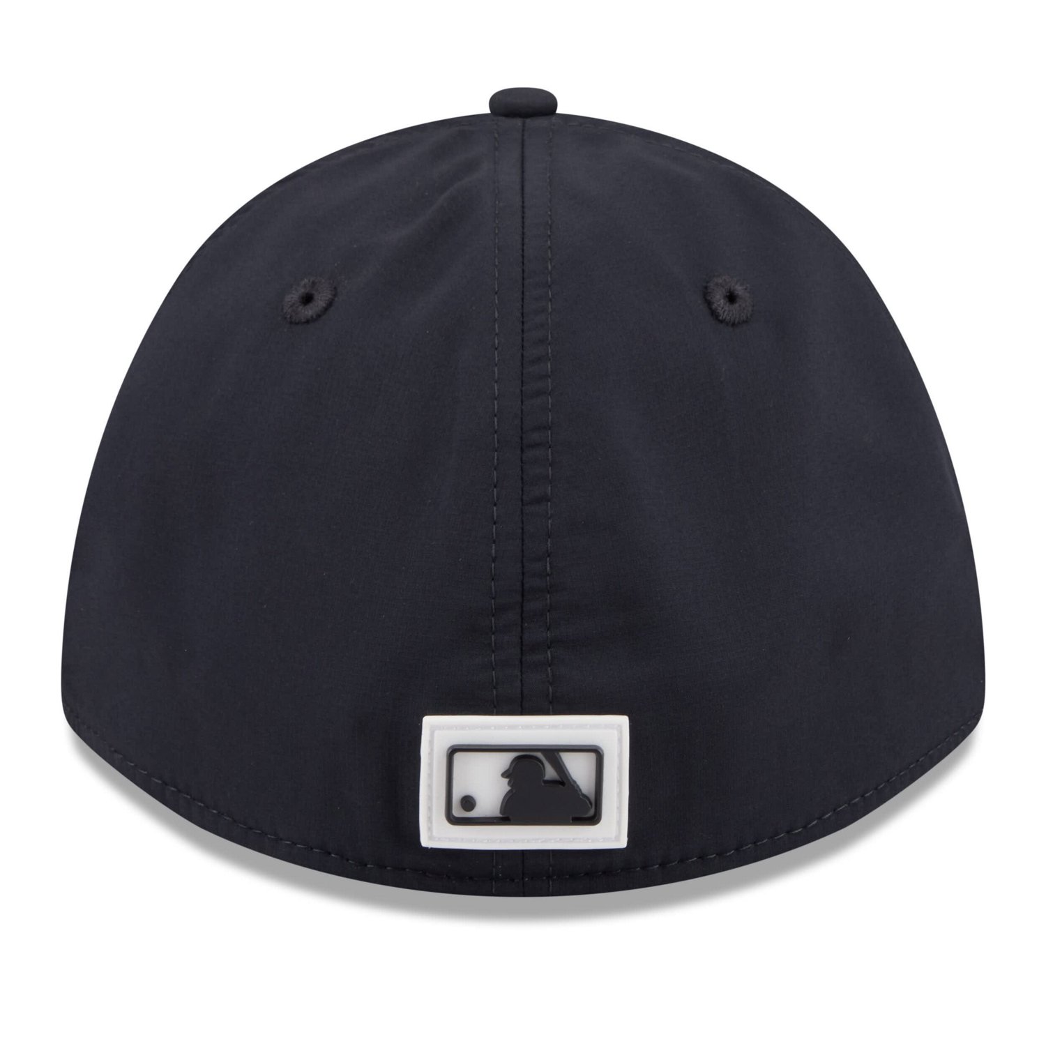 New Era New York Yankees 2026 Clubhouse M-Crown 39THIRTY Flex Hat - view number 4