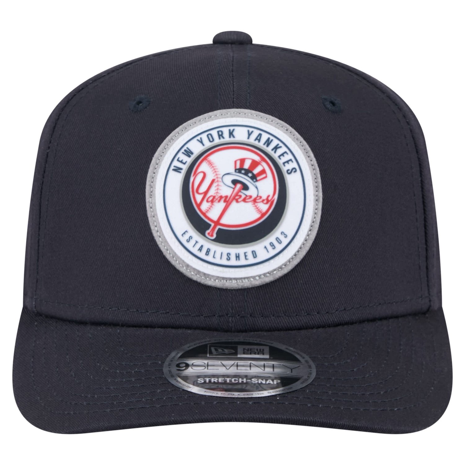 New Era New York Yankees Circle Patch 9SEVENTY Stretch-Snap Hat