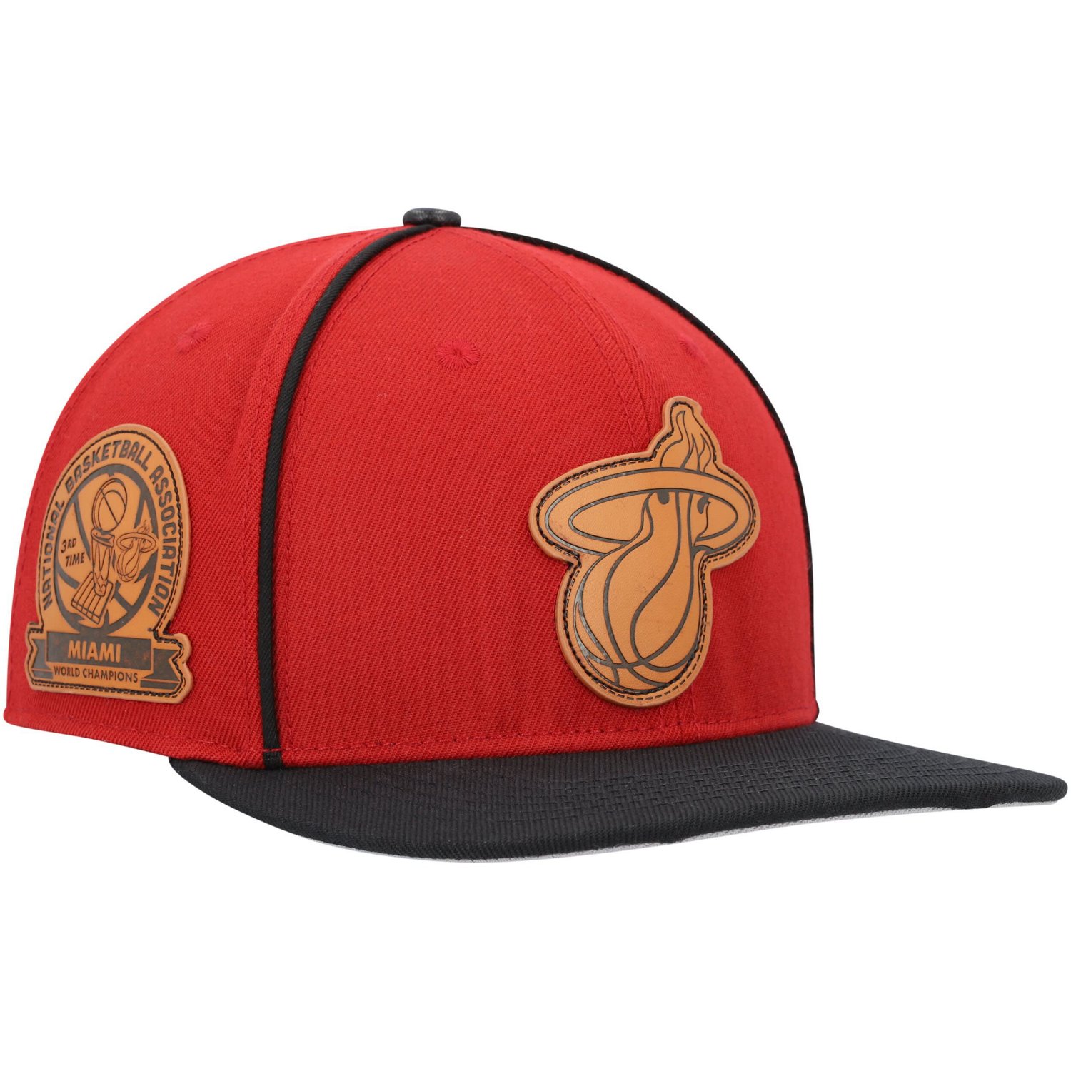 Pro Standard /Black Miami Heat Heritage Leather Patch Snapback Hat - view number 1