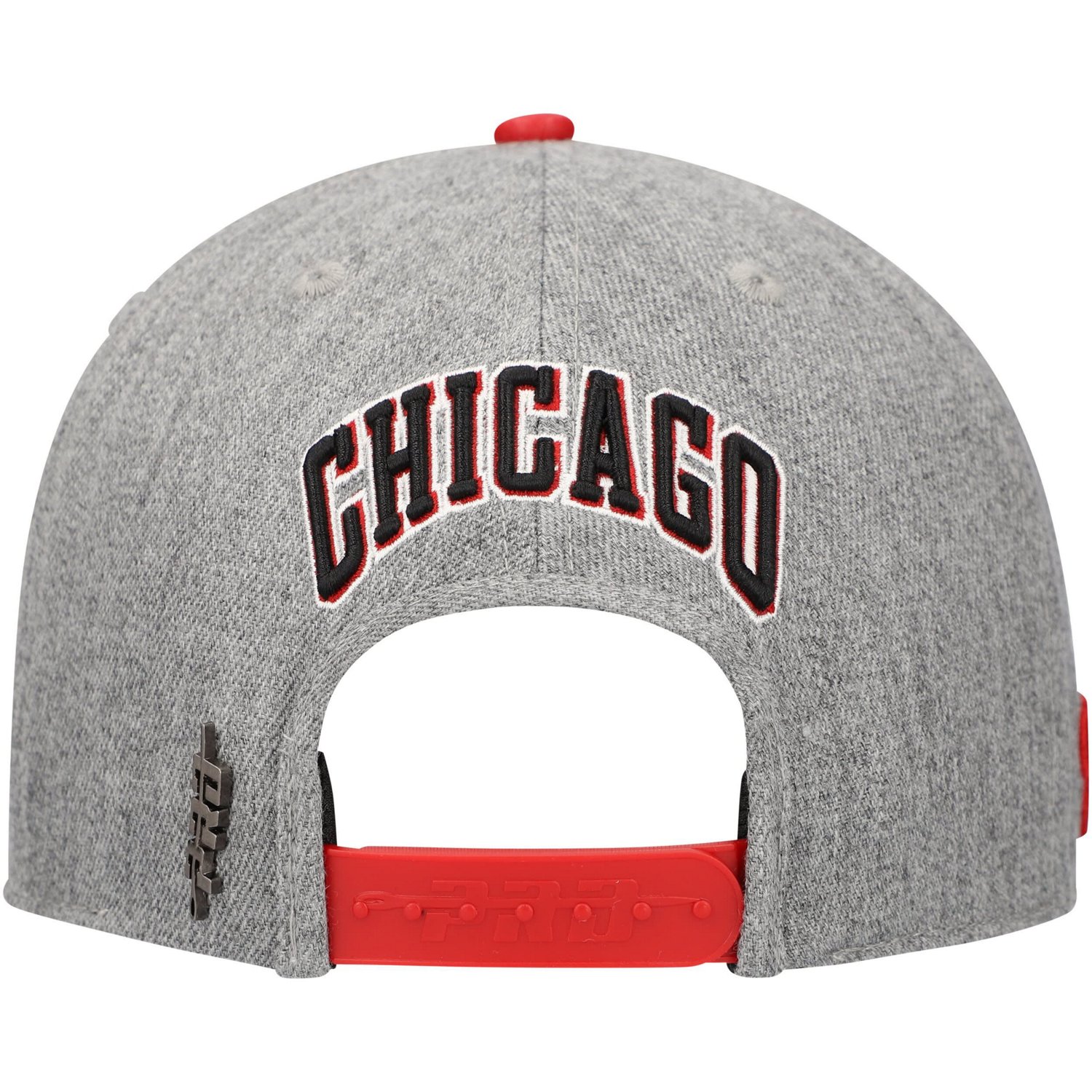 Pro Standard Chicago Bulls Classic Logo Two-Tone Snapback Hat - view number 4