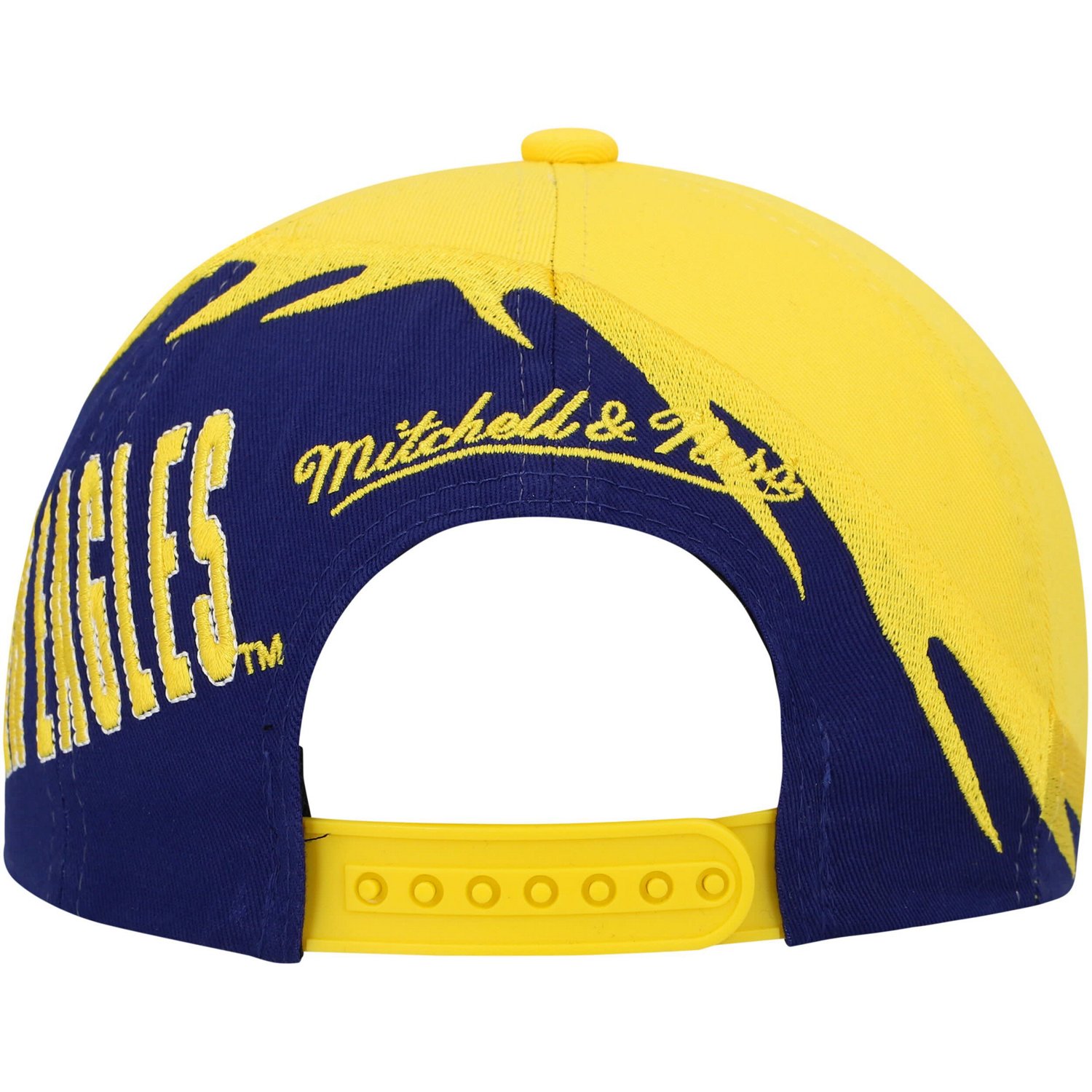 Youth Mitchell  Ness Blue Marquette en Eagles Spiral Snapback Hat - view number 4